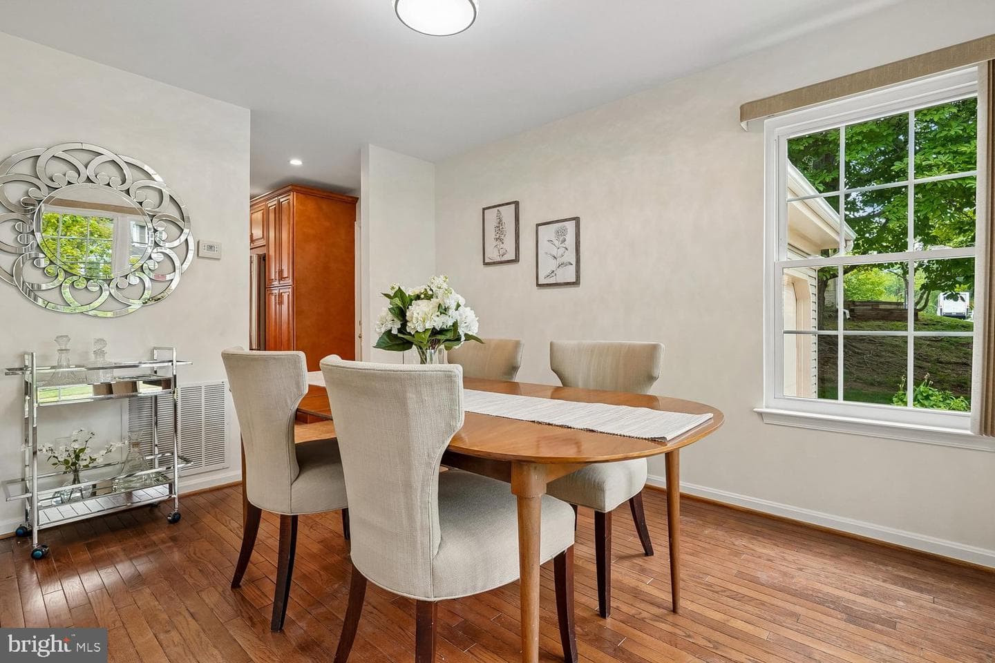 13484 Lake Shore photo 23