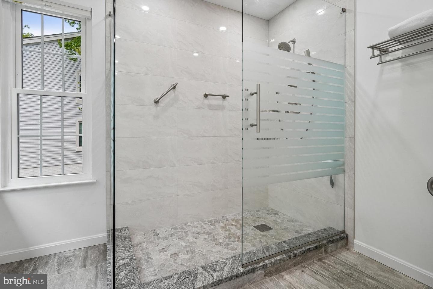 13484 Lake Shore photo 30