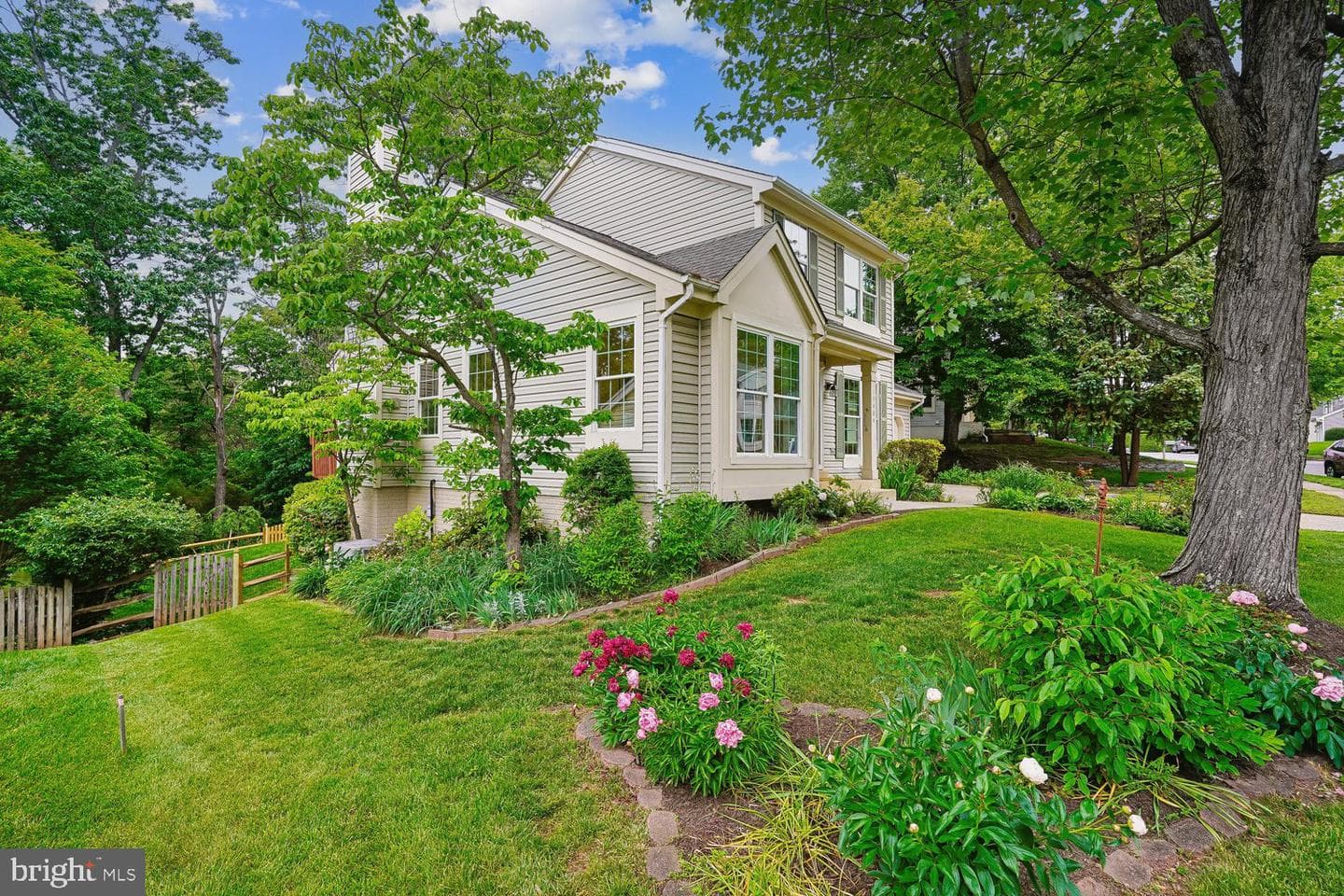 13484 Lake Shore photo 49