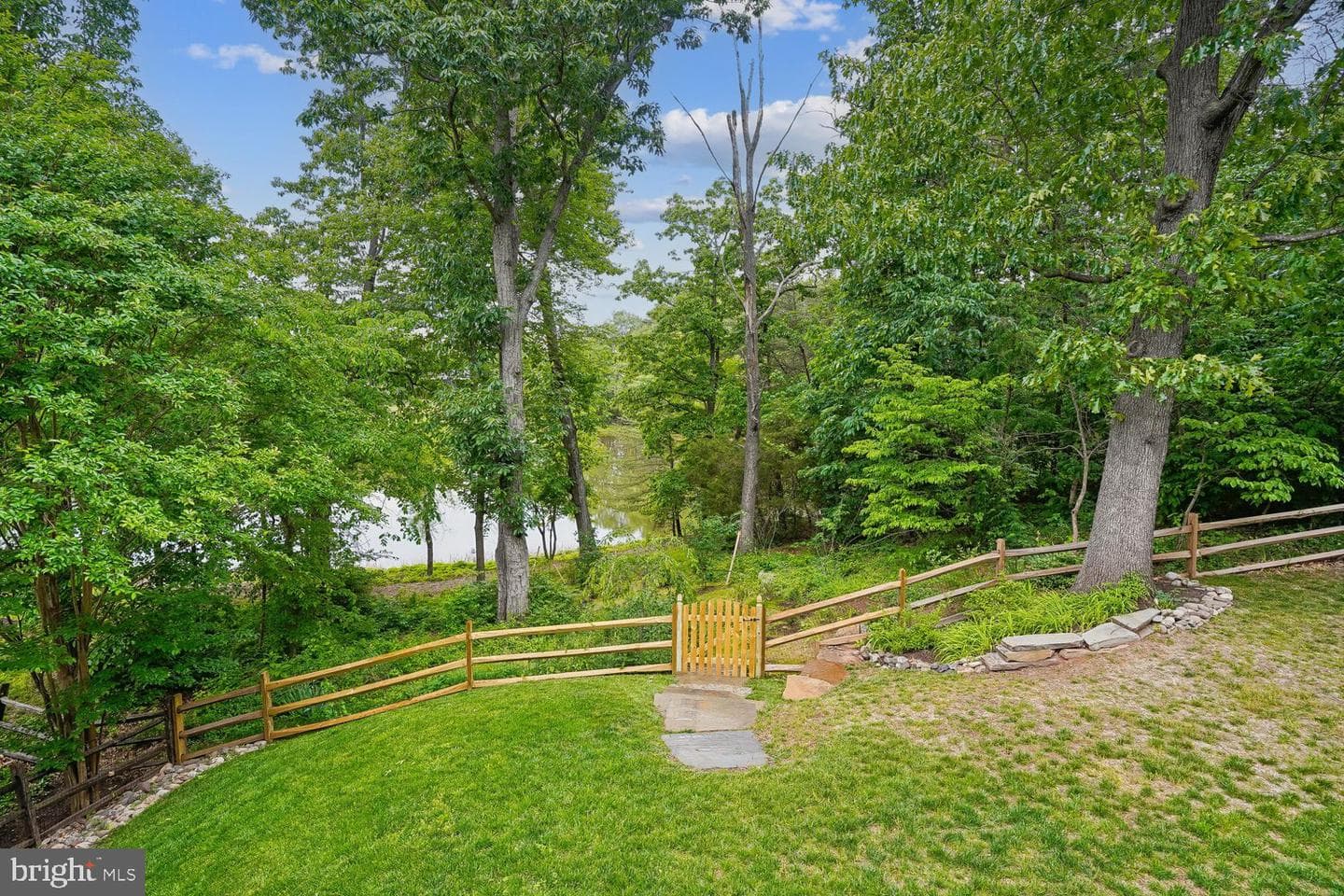 13484 Lake Shore photo 6