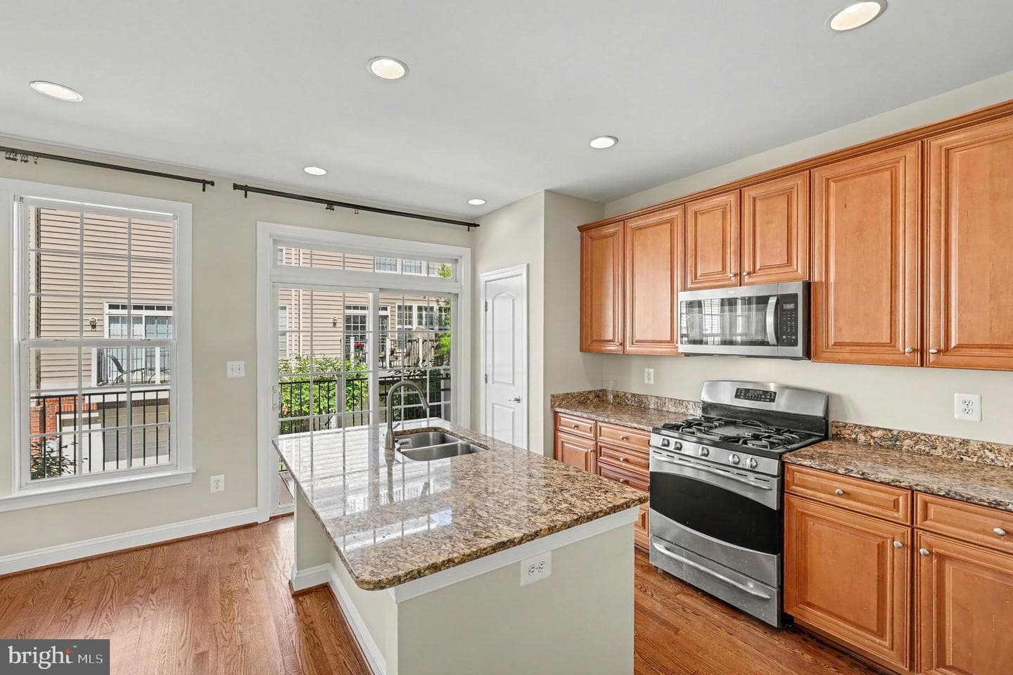 8046 Reserve Way photo 17