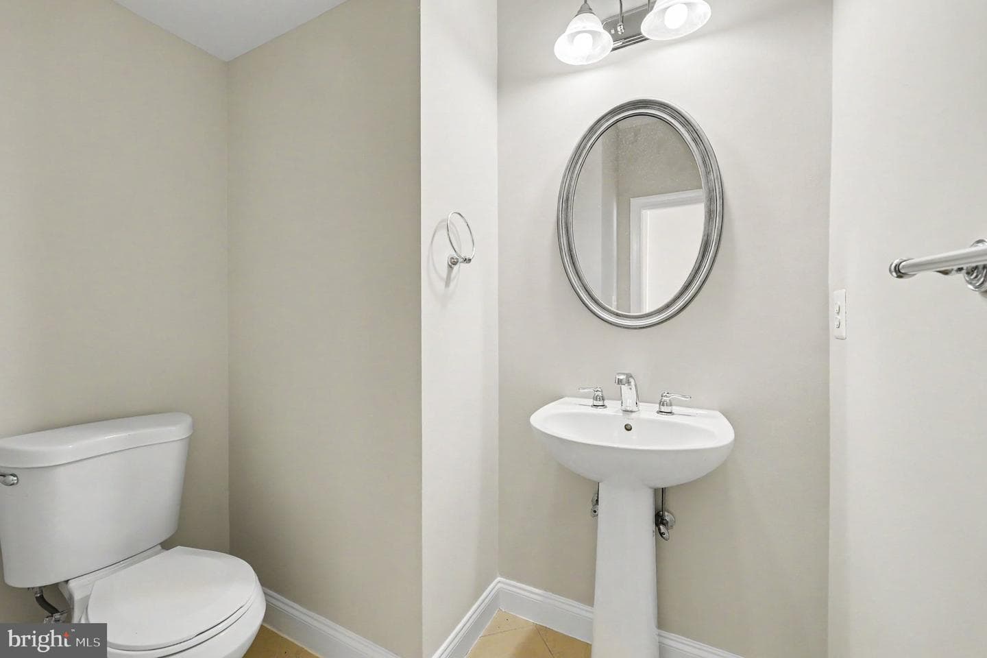 8046 Reserve Way photo 28