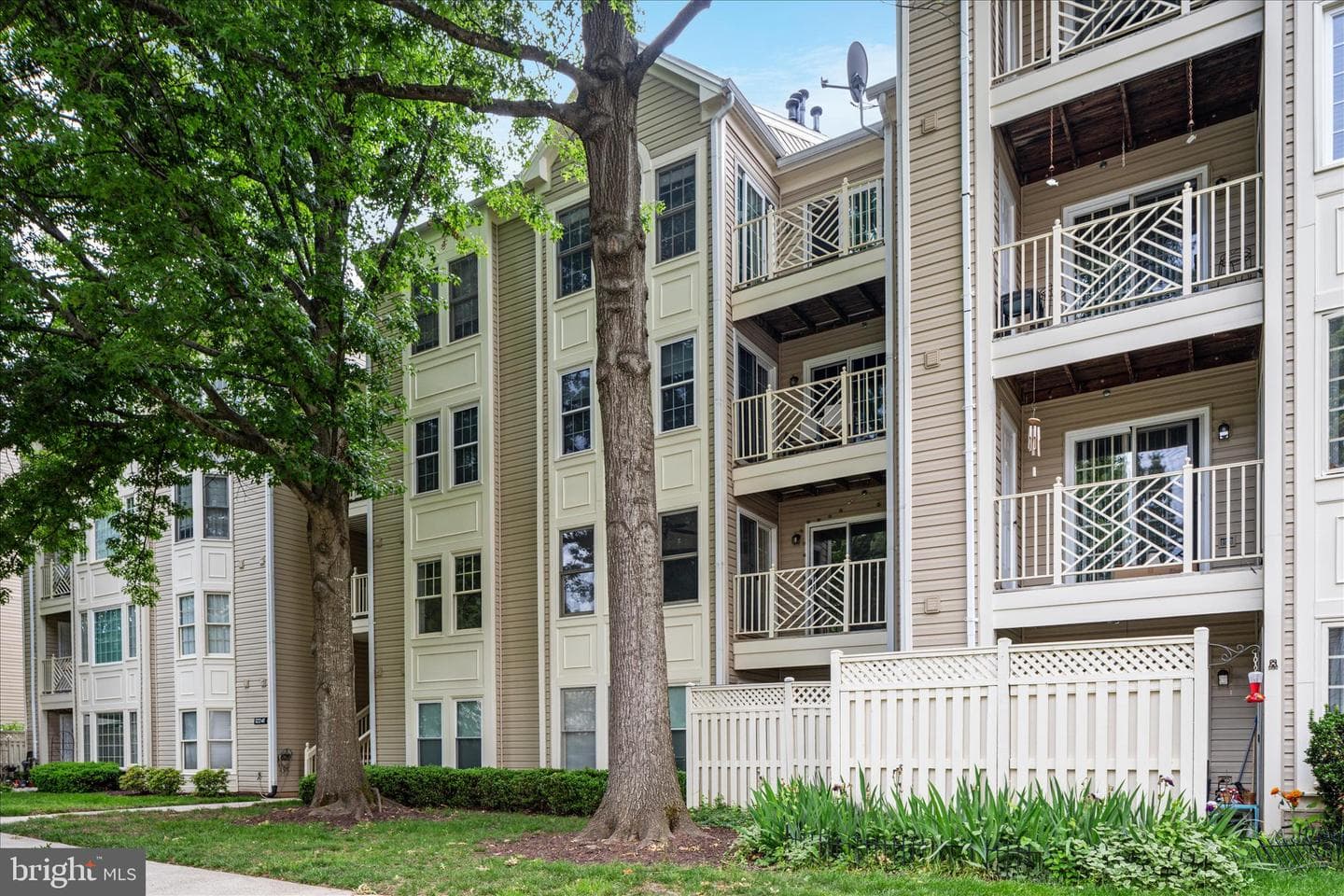 12241 Fairfield House Drive #305b photo 34