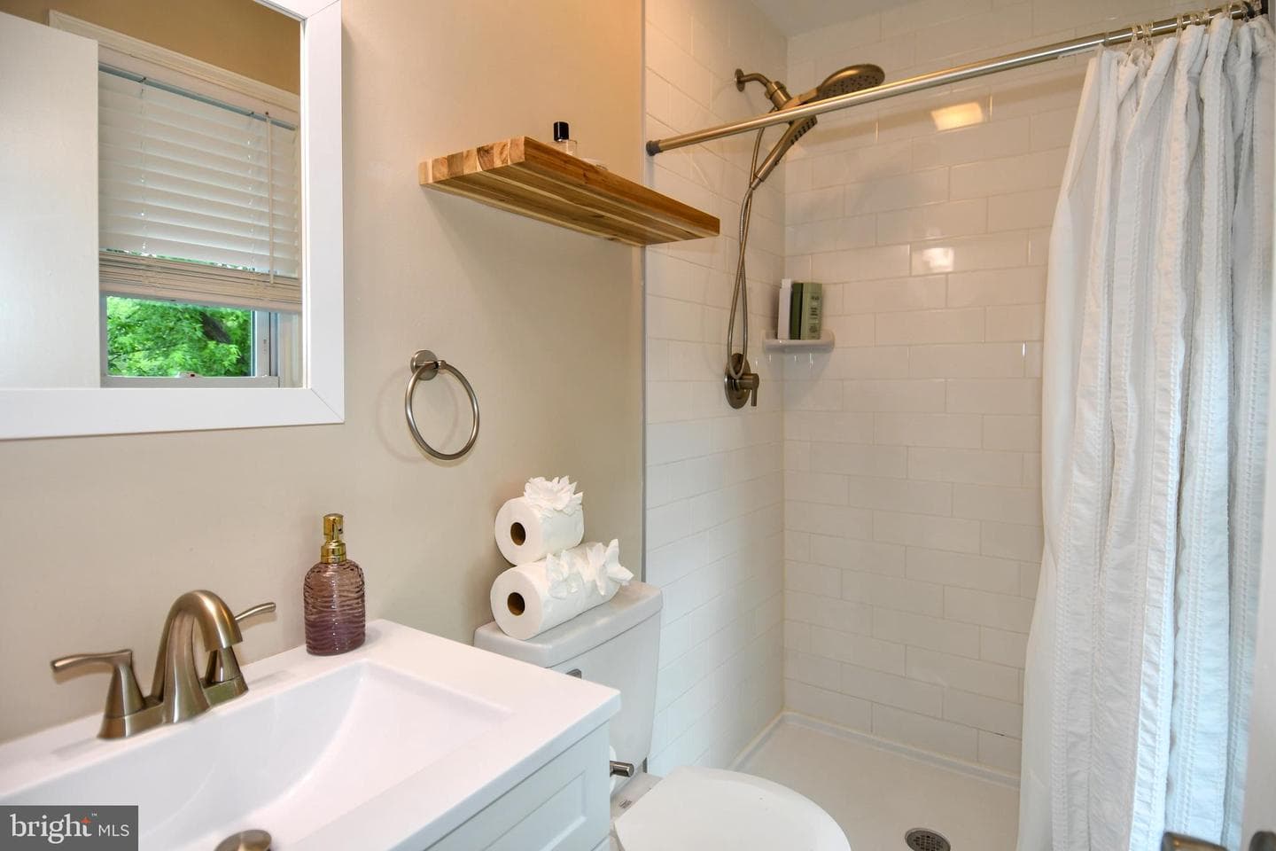 13703 Lynncroft Drive photo 21