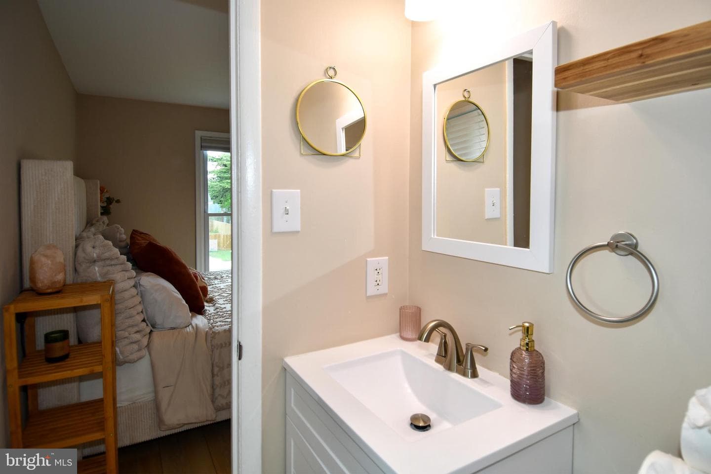 13703 Lynncroft Drive photo 22