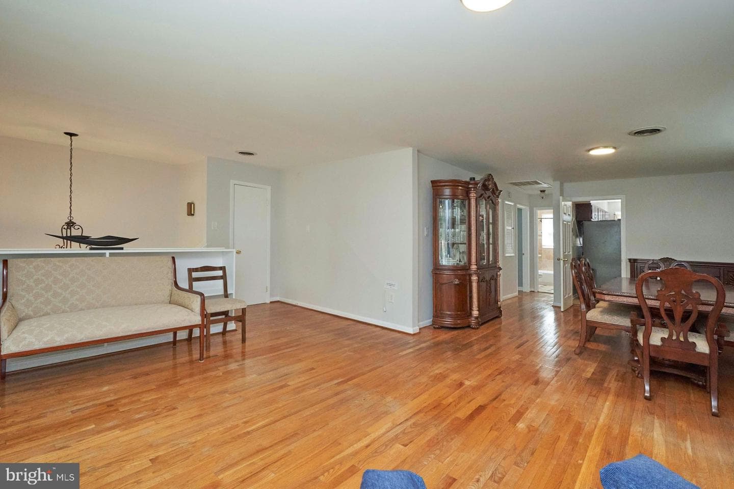 2843 Annandale Road photo 6