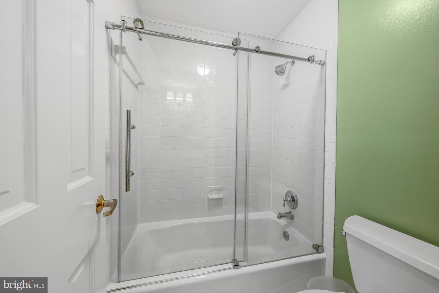 2402 Oakmont Court photo 43
