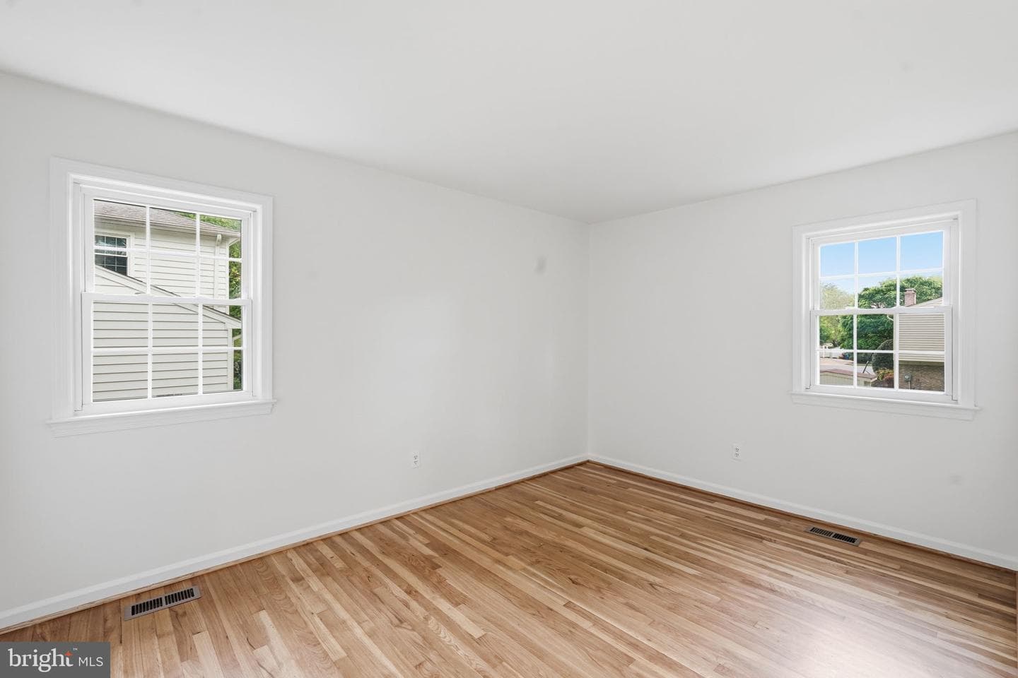 1827 Abbotsford Drive photo 24