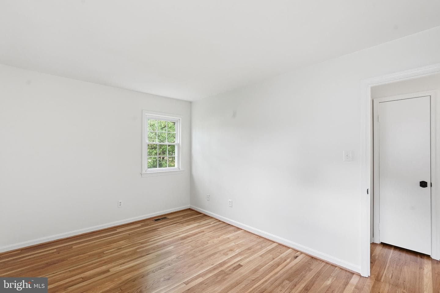 1827 Abbotsford Drive photo 25
