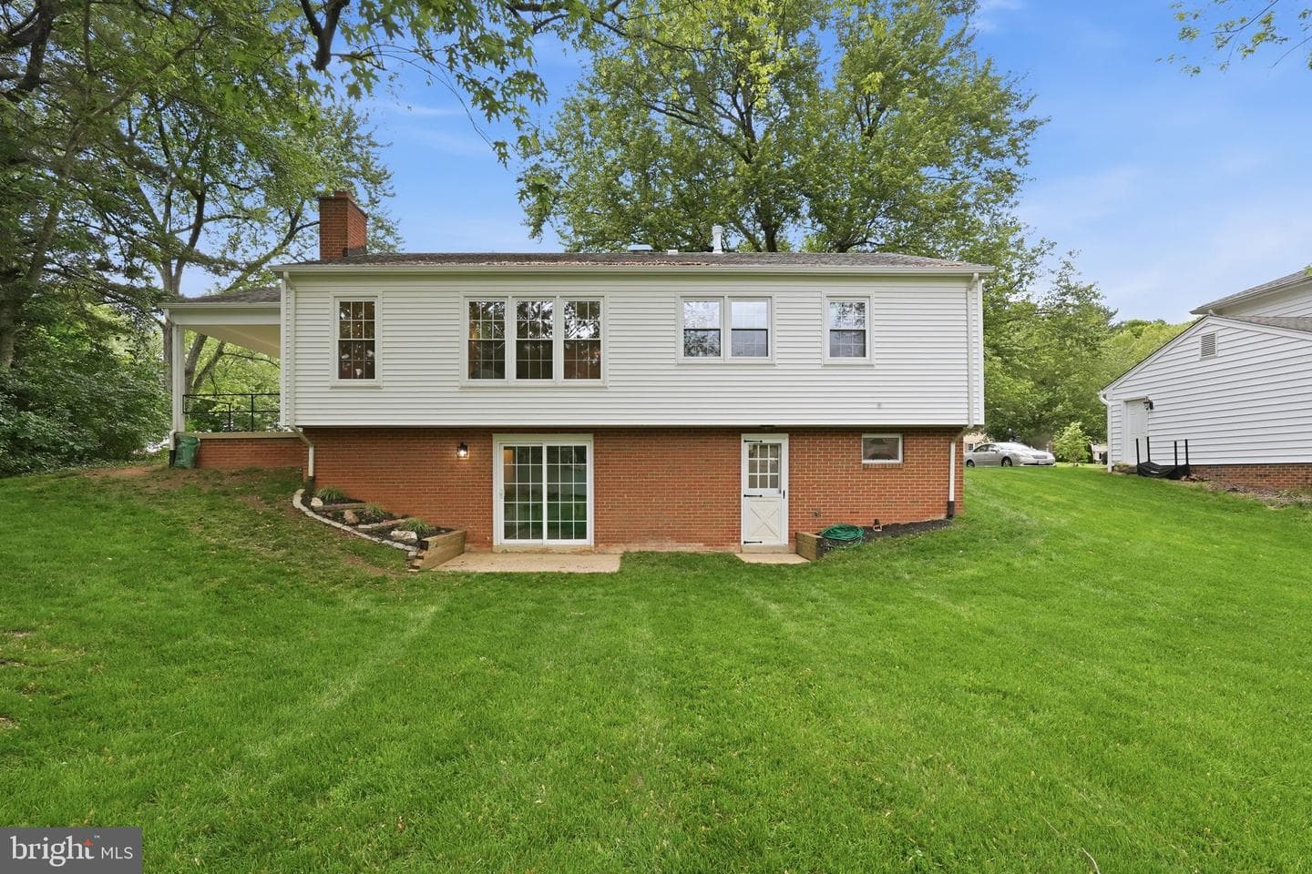 1827 Abbotsford Drive photo 39
