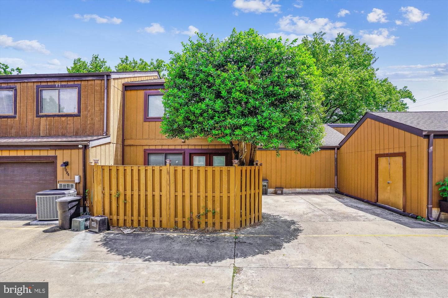 9082 Arlington Boulevard, Fairfax