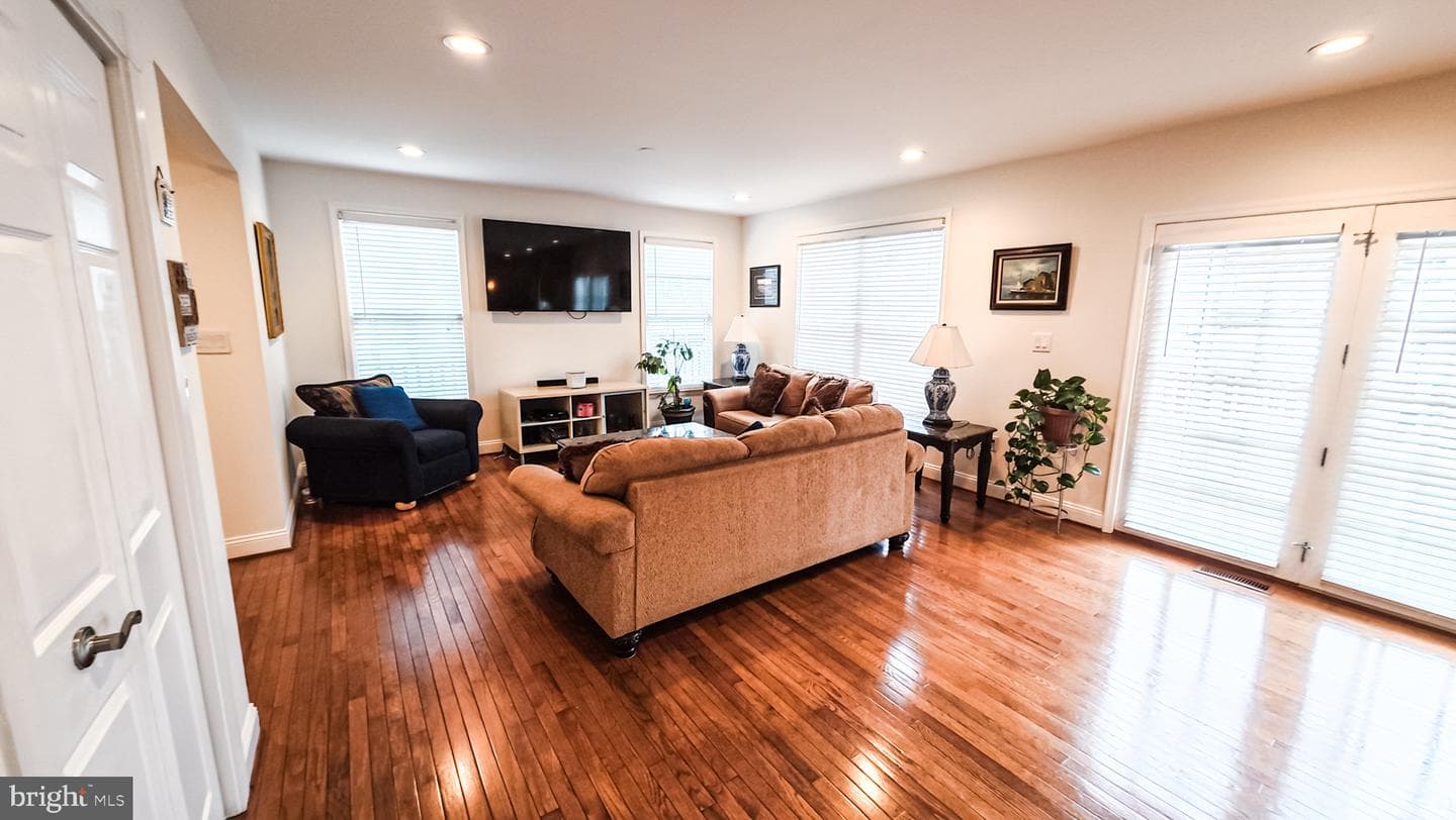 1807 Anderson Road photo 10