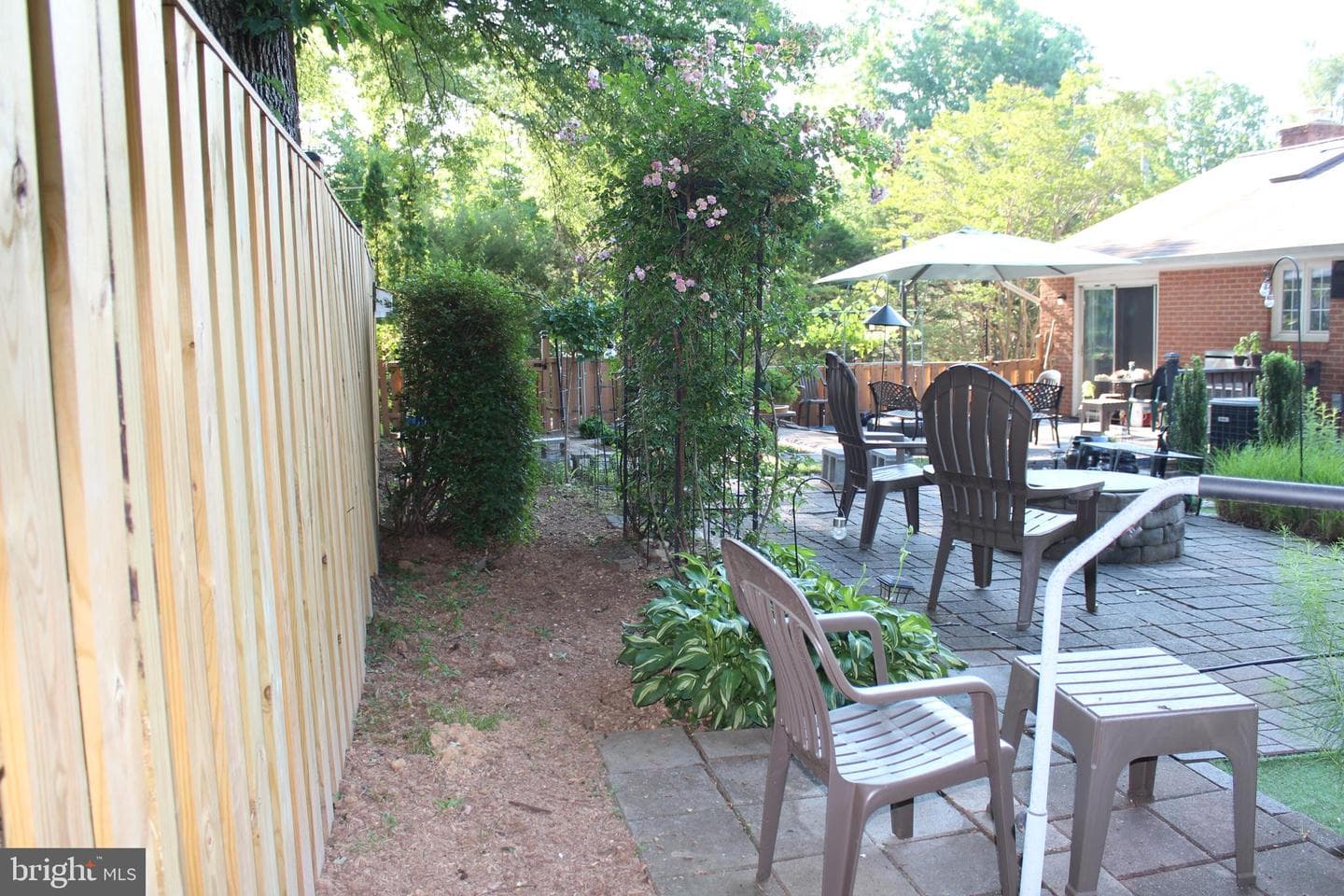 10500 Linfield Street photo 44
