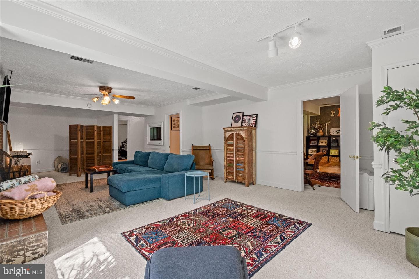 2402 Popkins Lane photo 31
