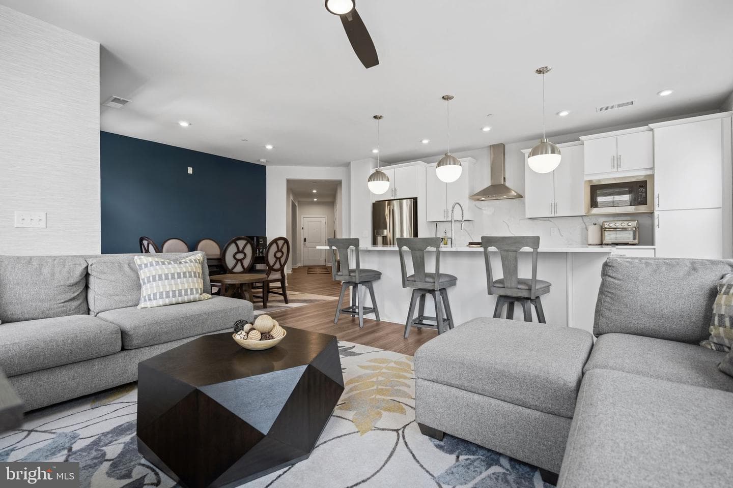 3925 Fair Ridge Dr # 201 photo 32