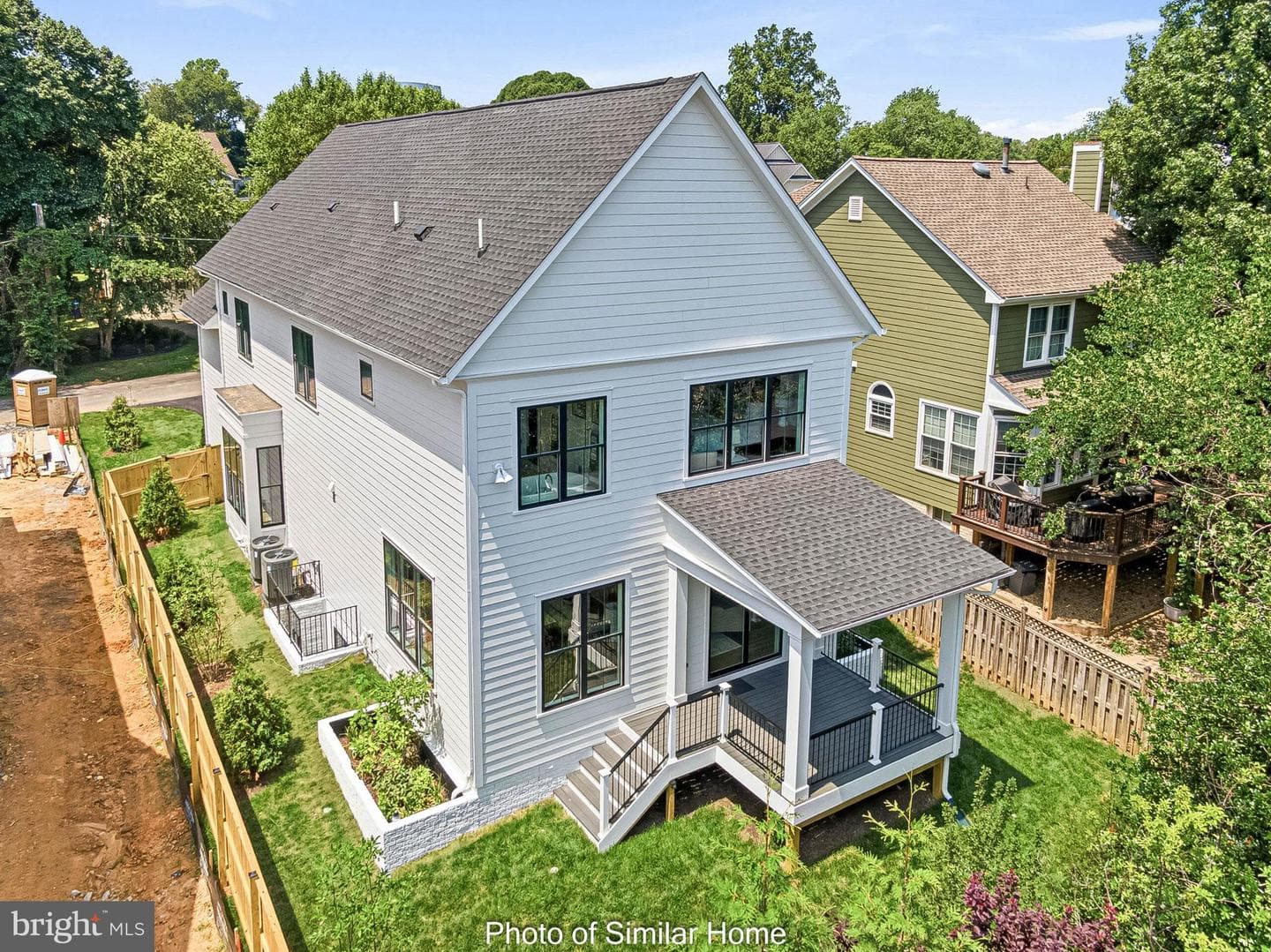 1607 Hunting Avenue photo 37
