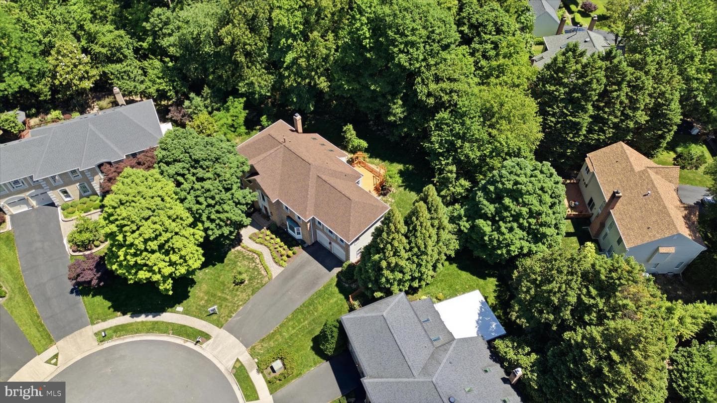 9114 Oak Chase Court photo 57