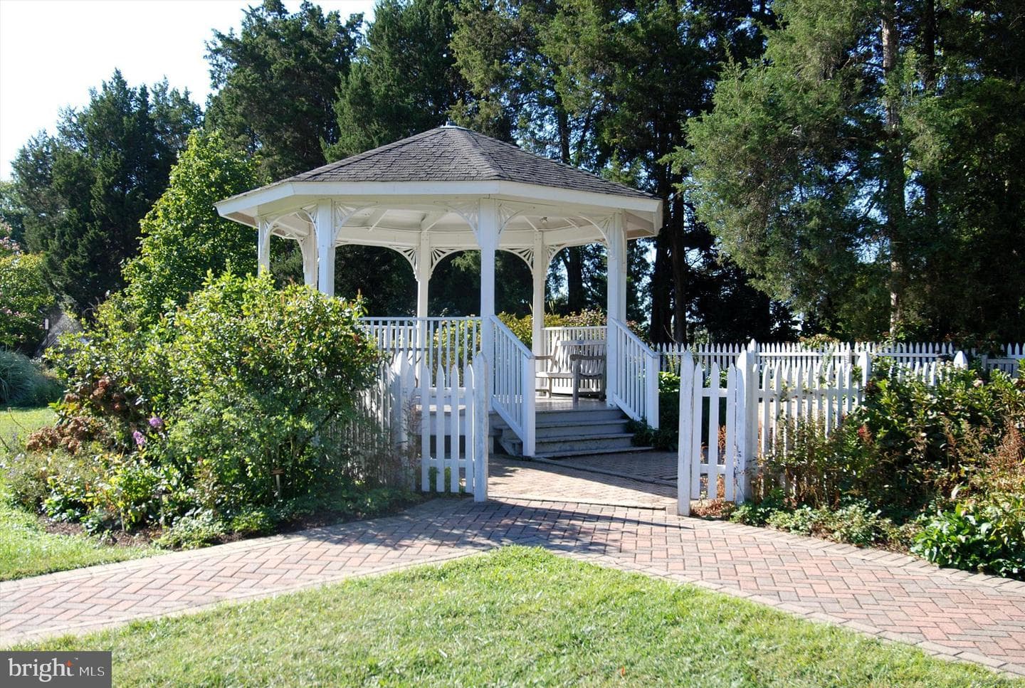 4555 Interlachen Court #j photo 38
