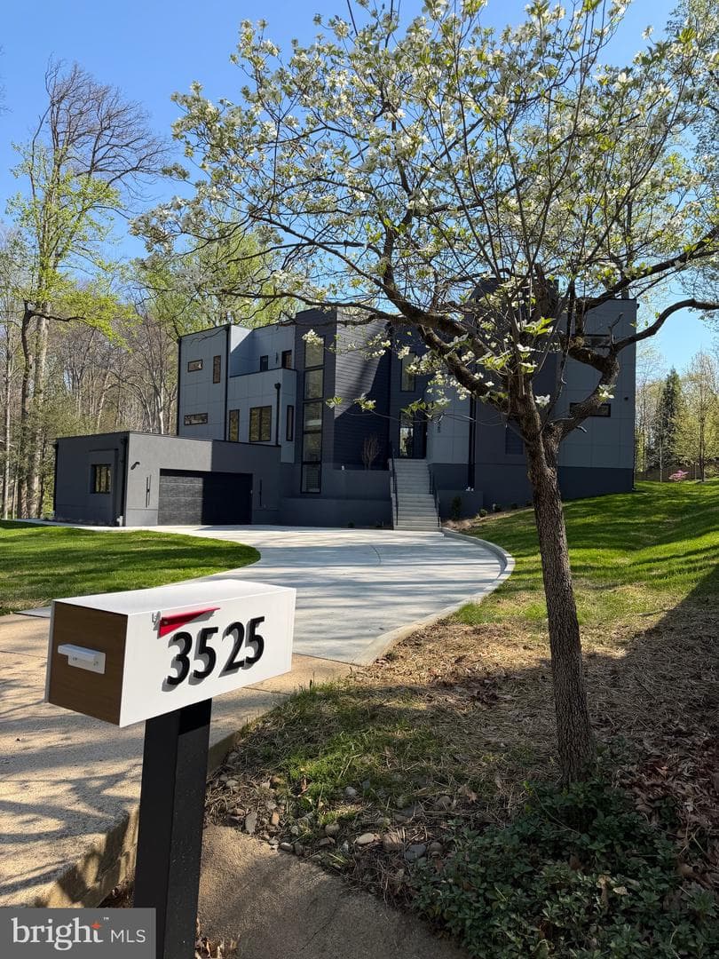 3525 Glenbrook Rd photo 5