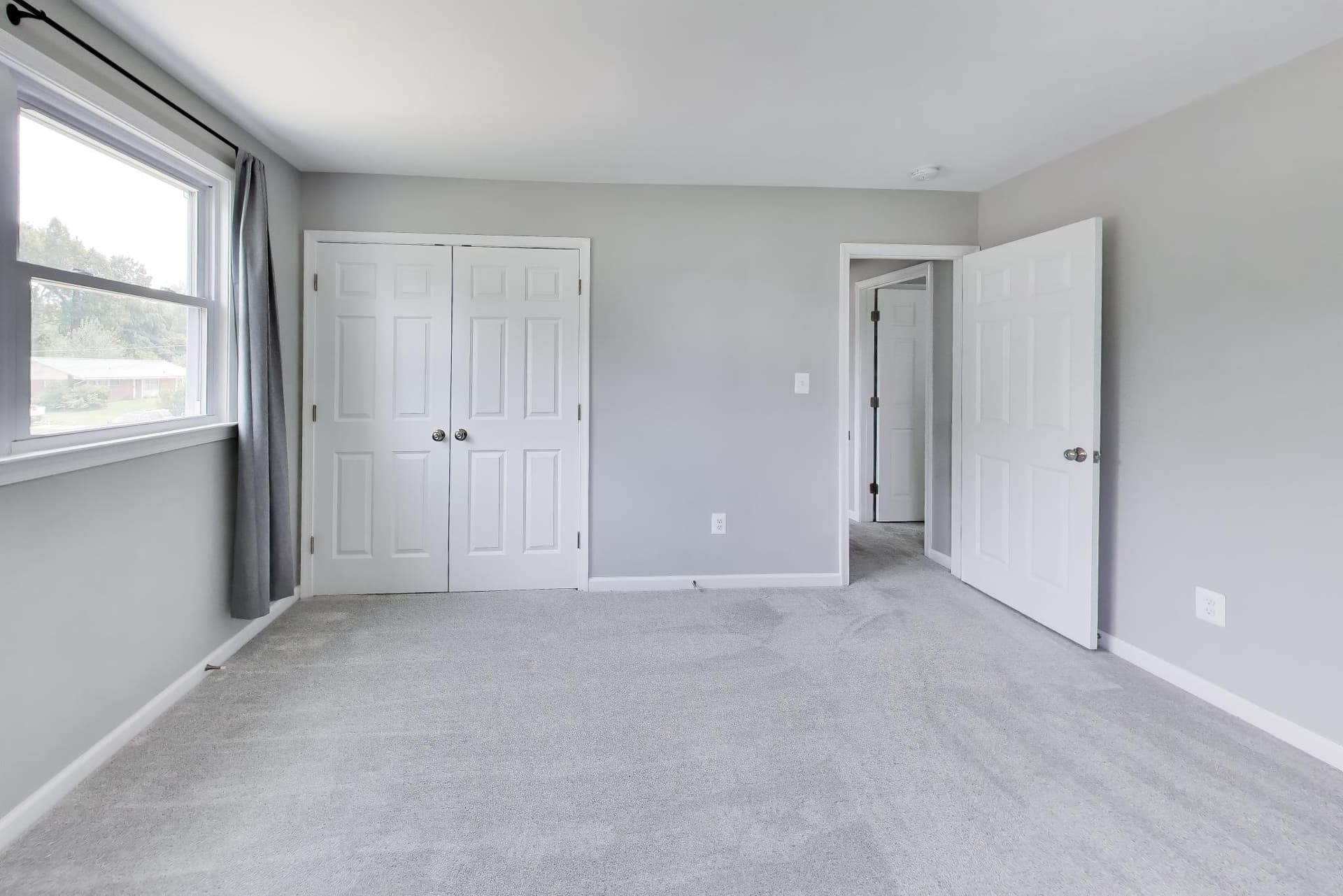5816 Amelia Street photo 23