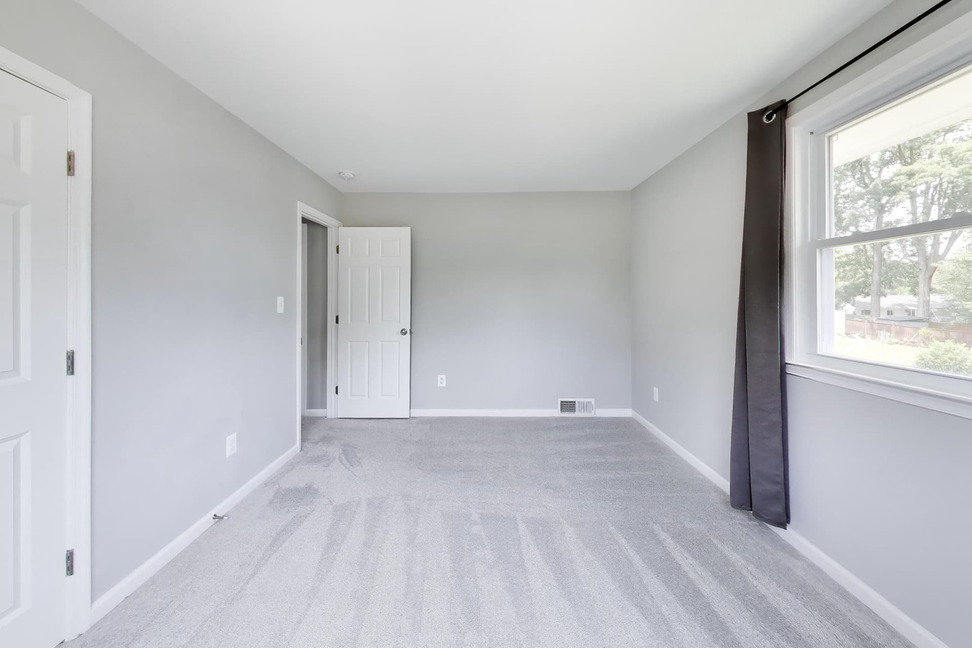 5816 Amelia Street photo 24