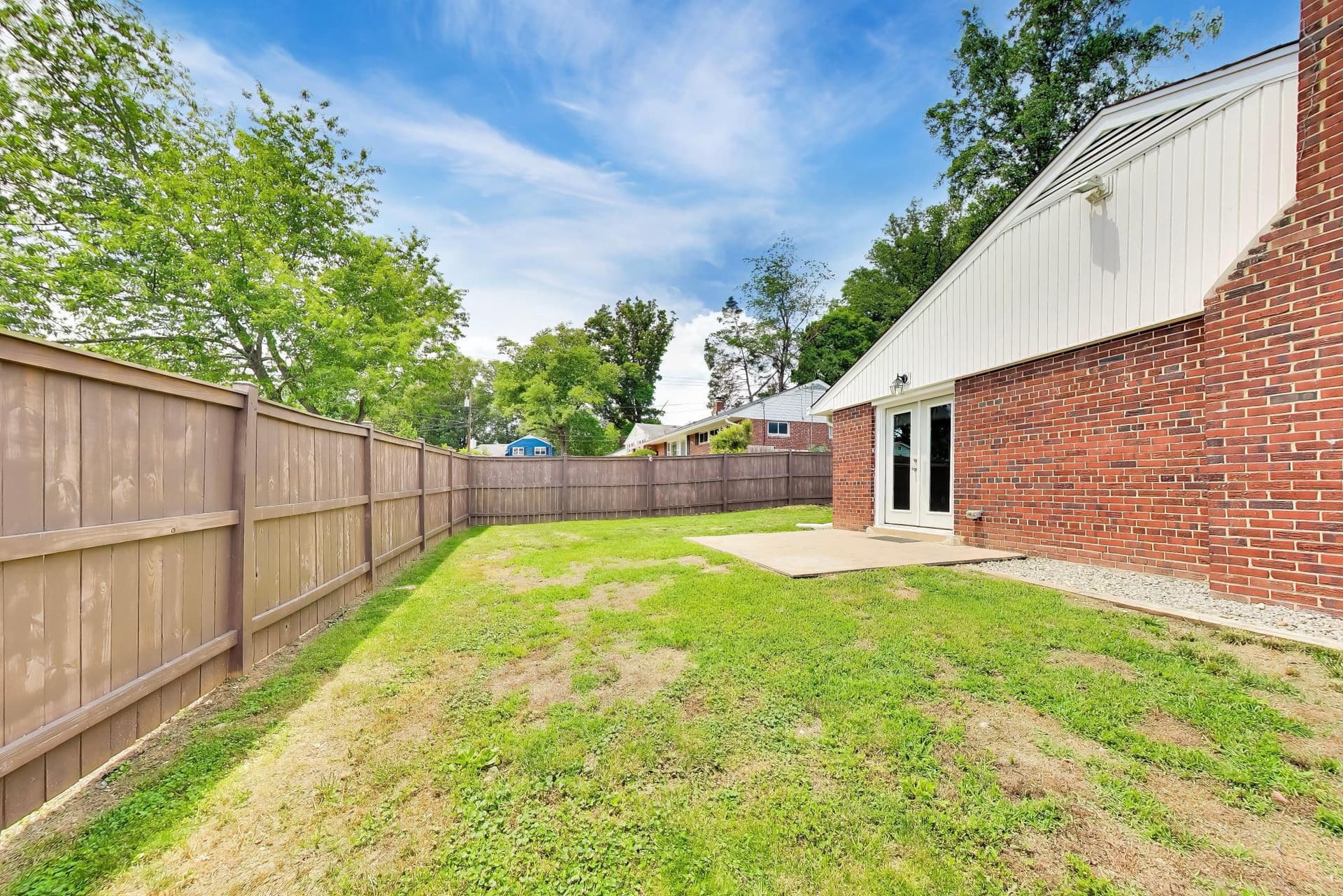 5816 Amelia Street photo 32