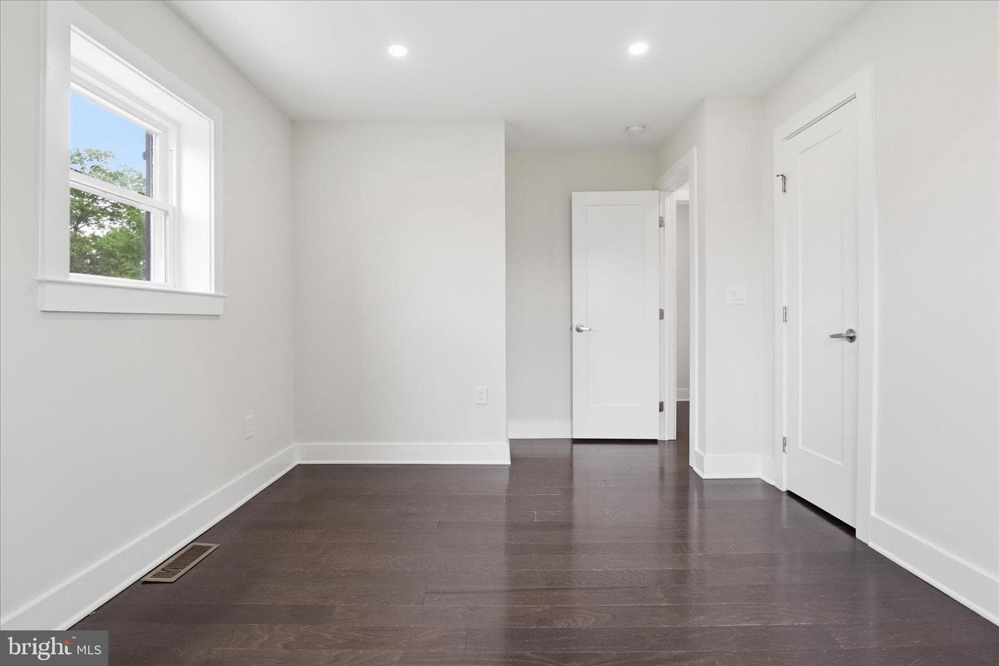 7207 Essex Avenue photo 33