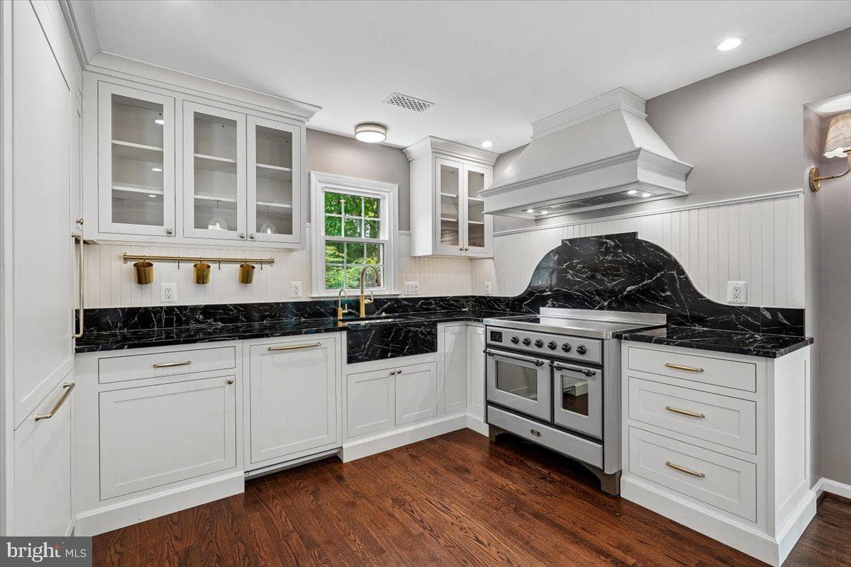 10314 Hickory Creek Court photo 57
