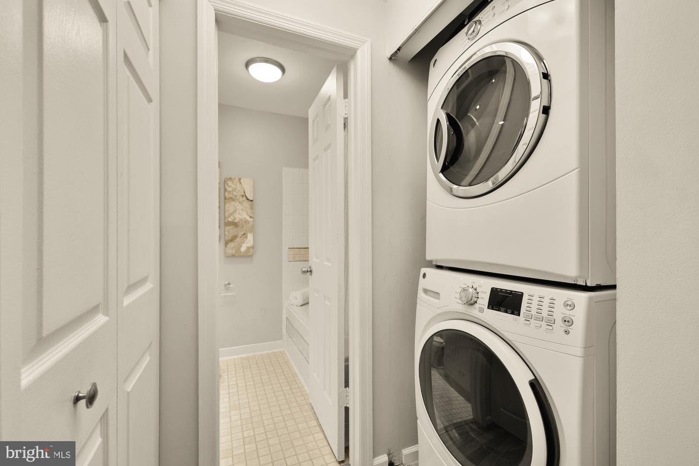 4551 Interlachen Court #h photo 9