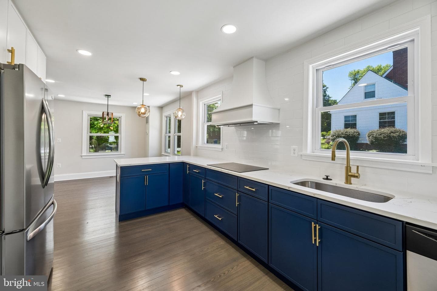 2820 Franklin Street photo 17