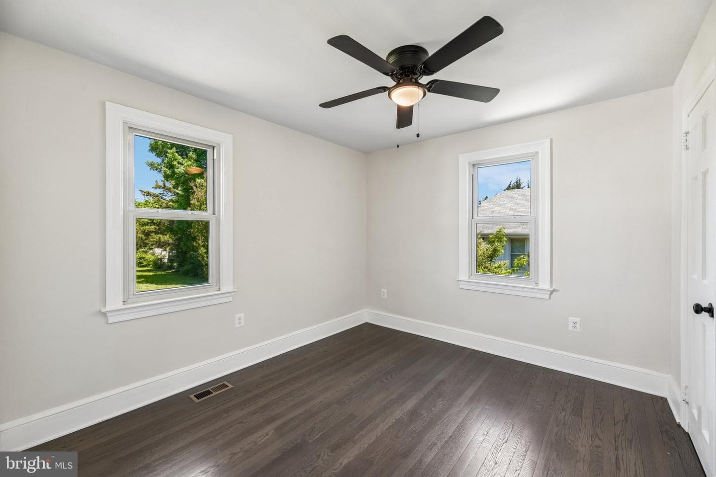 2820 Franklin Street photo 27