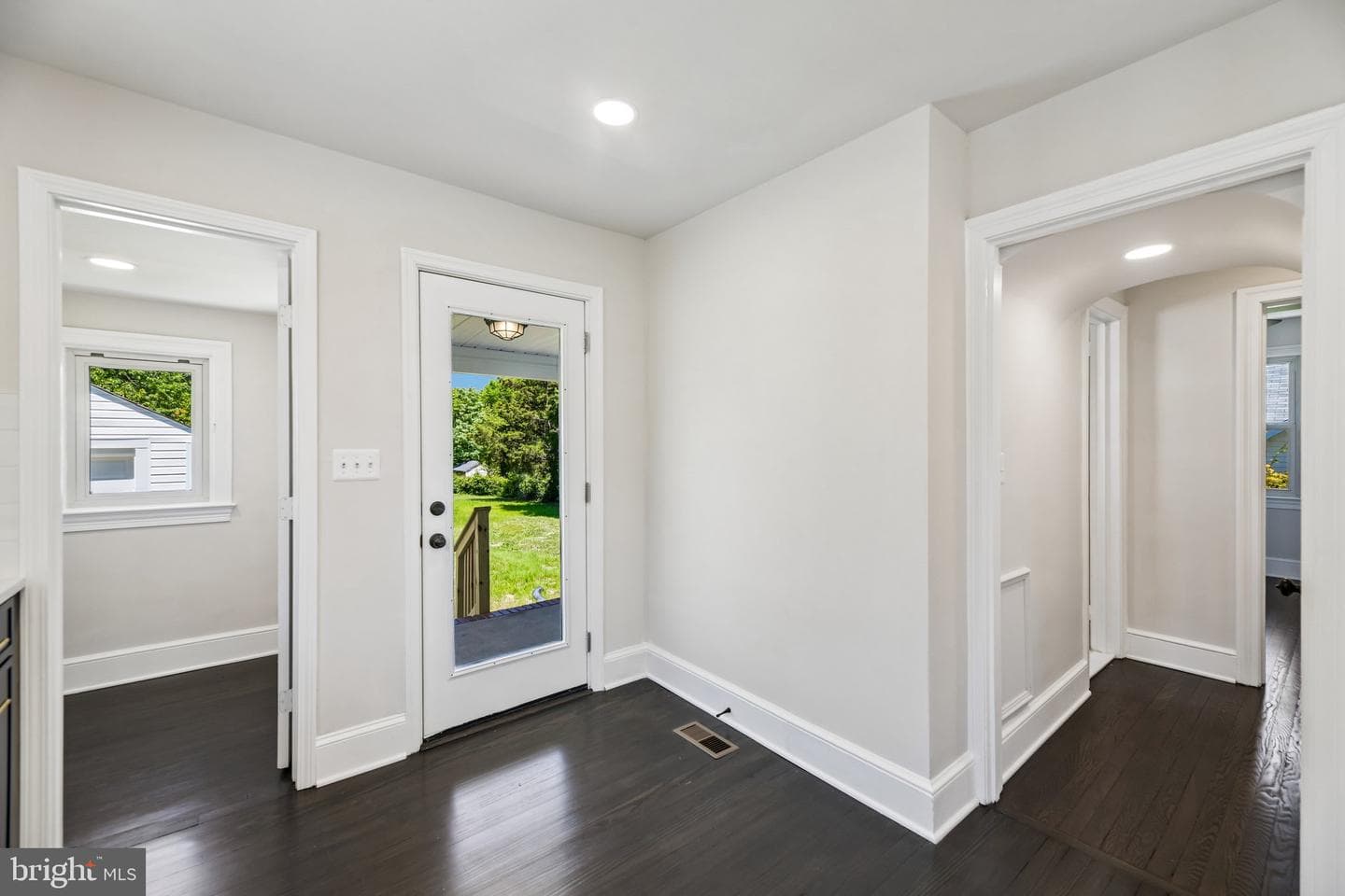 2820 Franklin Street photo 34