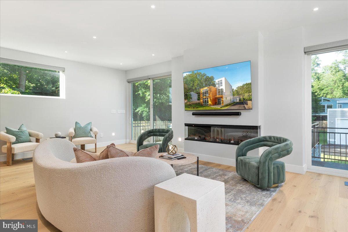2841 Edgelea Road photo 17
