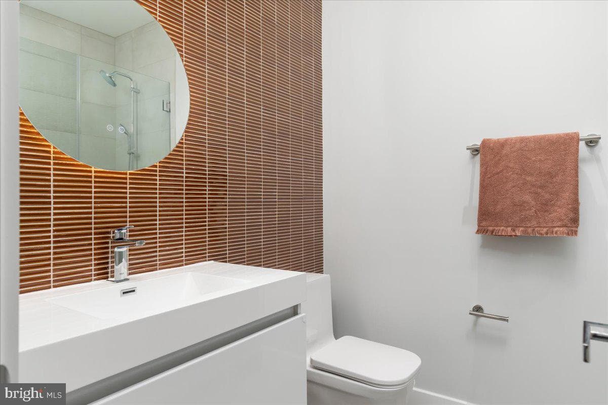 2841 Edgelea Road photo 30