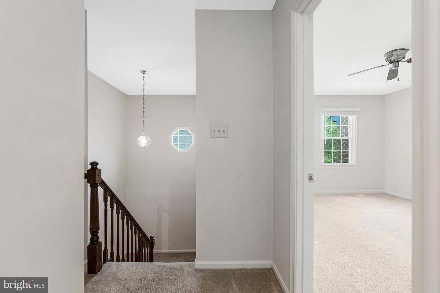2827 Kelly Square photo 31