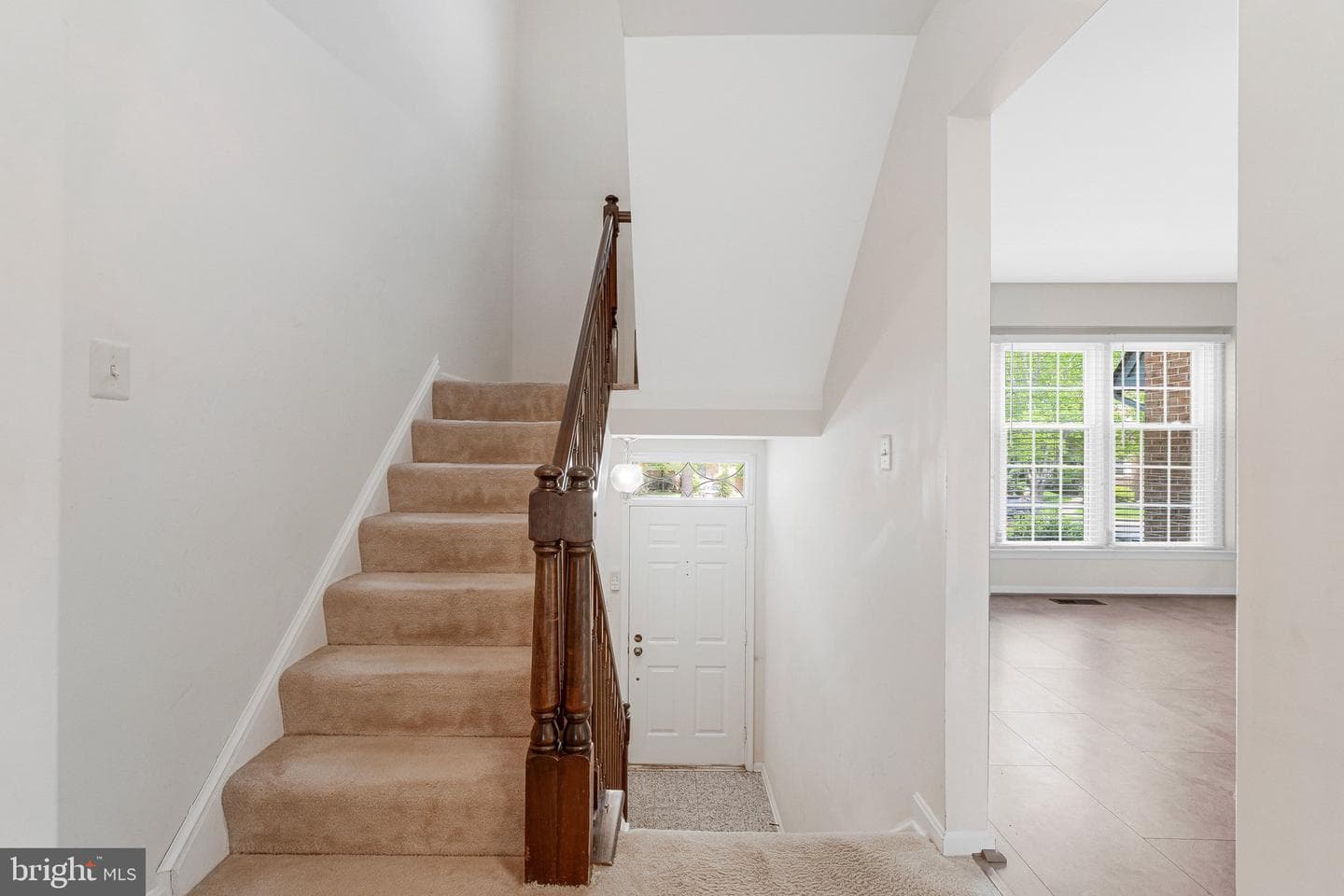 2827 Kelly Square photo 5