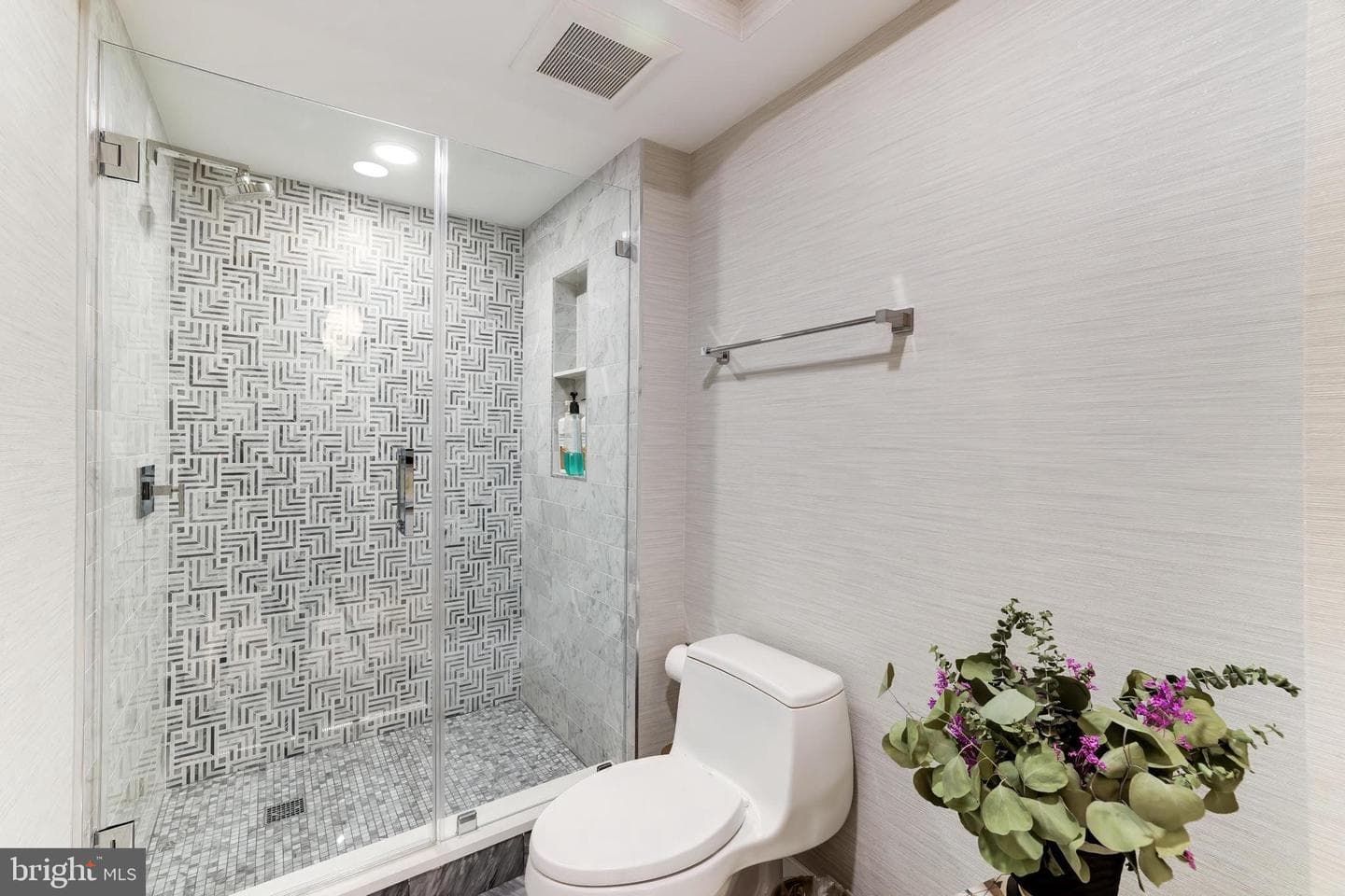 714 Belgrove Road photo 45