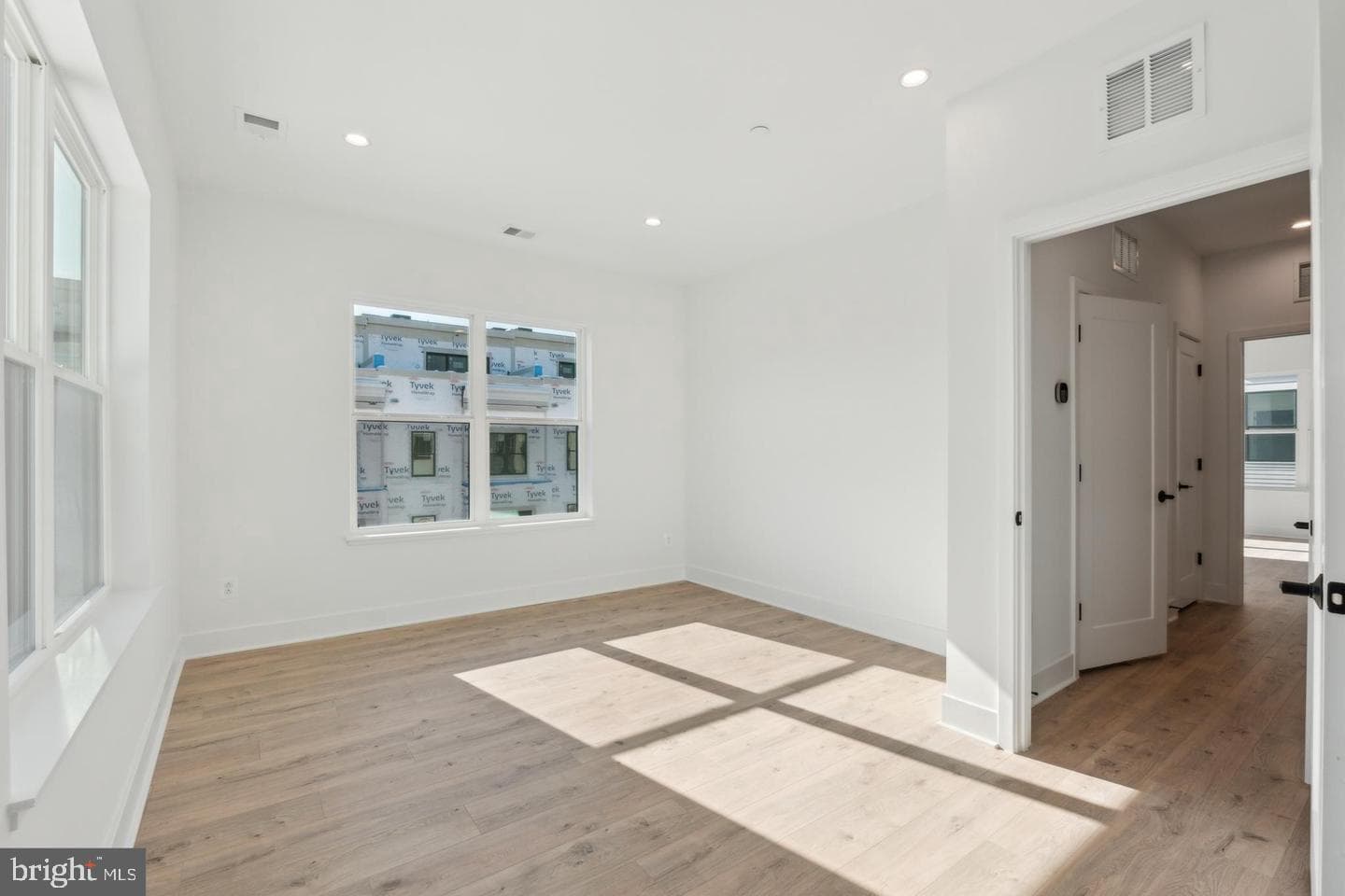 2106 Tysons Ridgeline Road photo 17