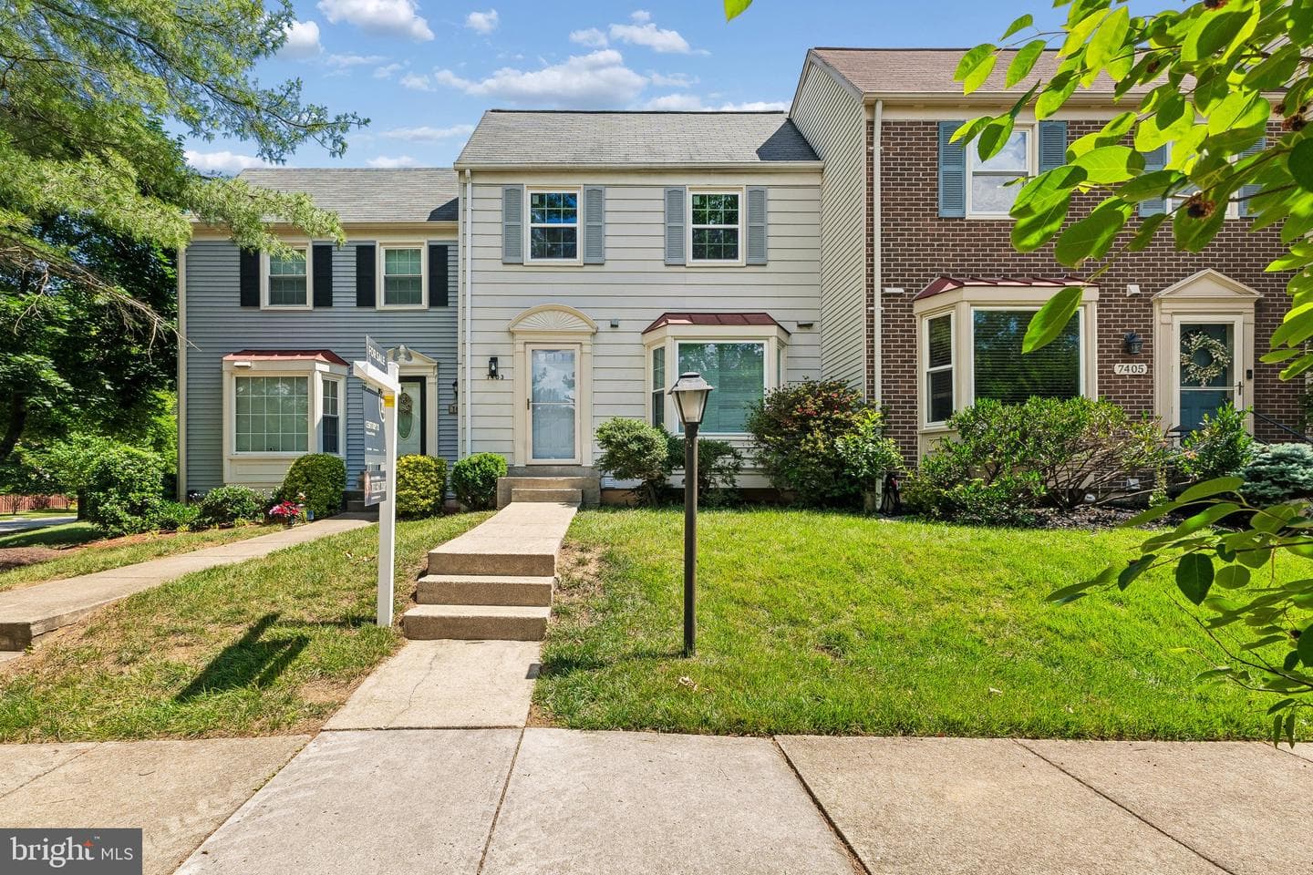 7403 Foxleigh Way photo 1