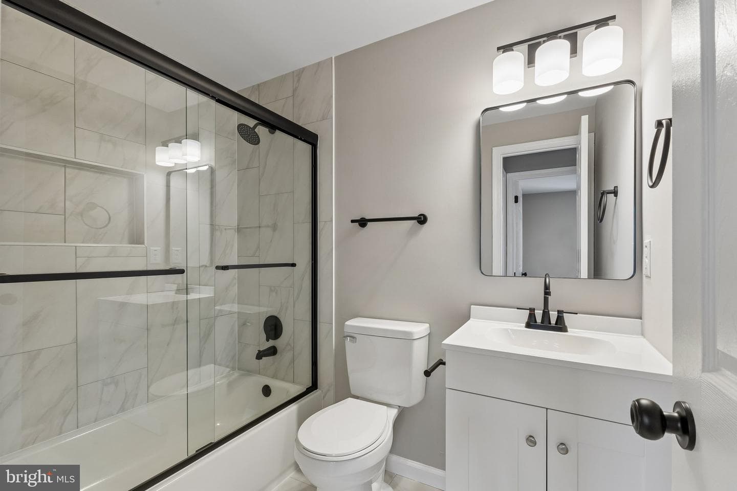 7403 Foxleigh Way photo 23