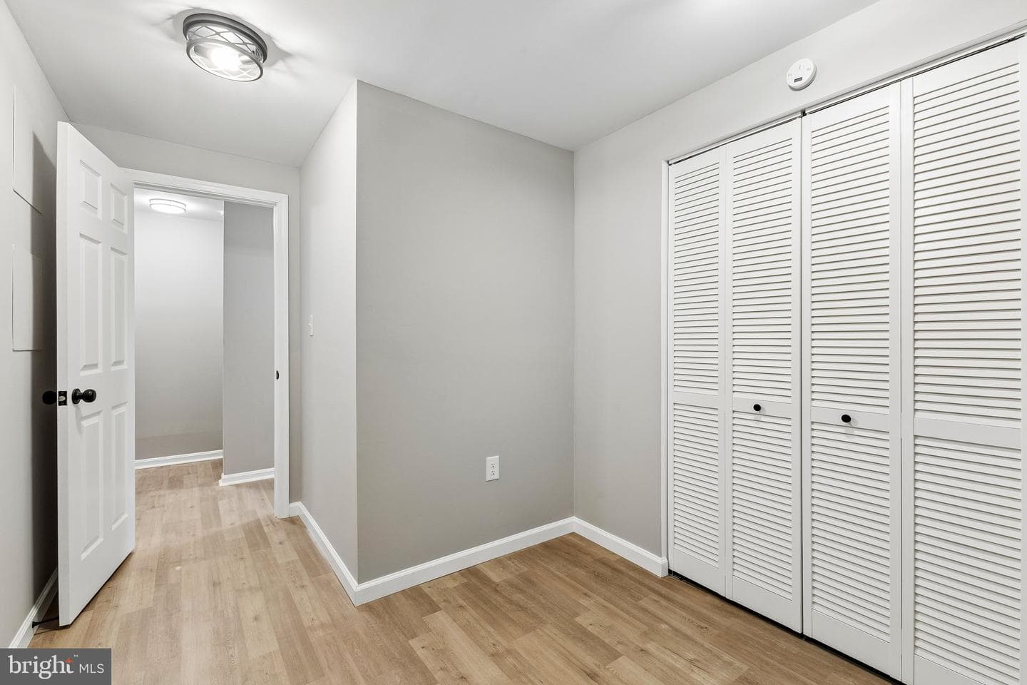7403 Foxleigh Way photo 25