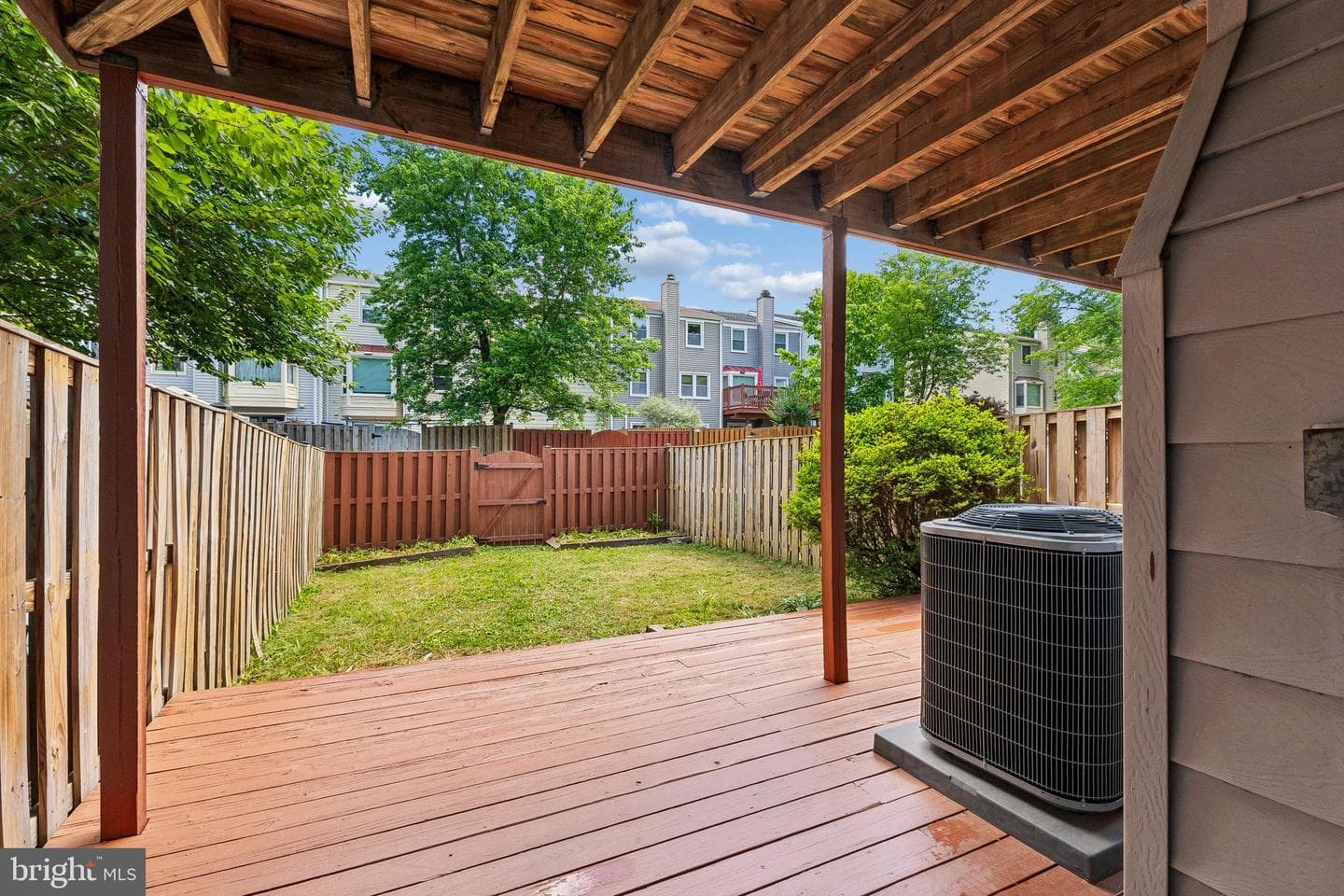 7403 Foxleigh Way photo 29