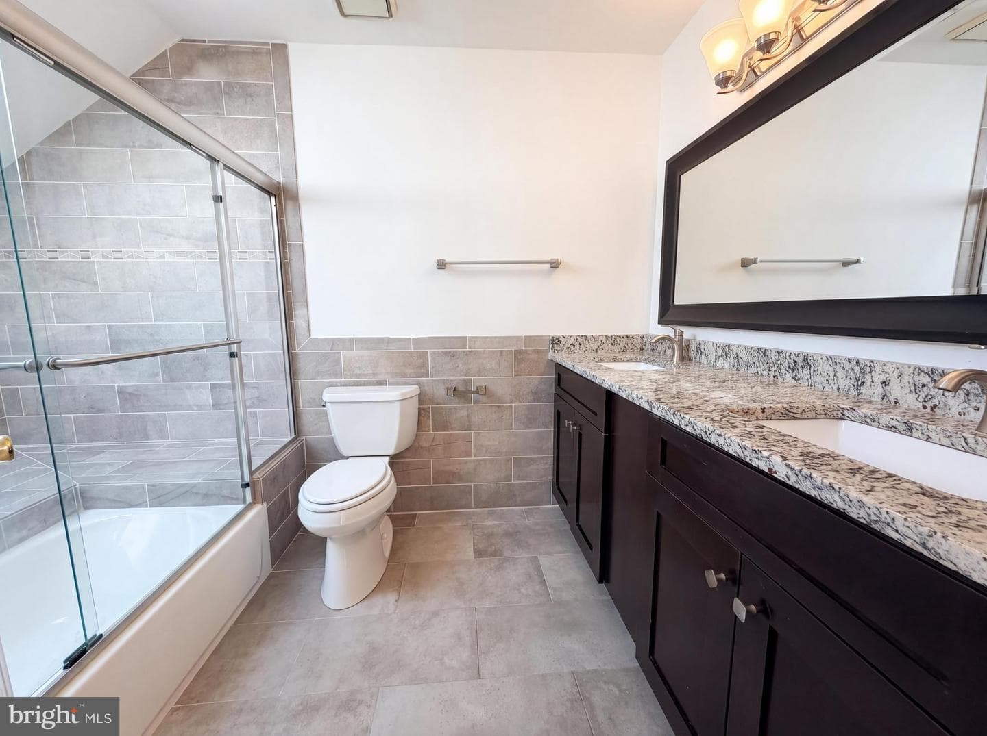 7579 Chrisland Cove photo 6