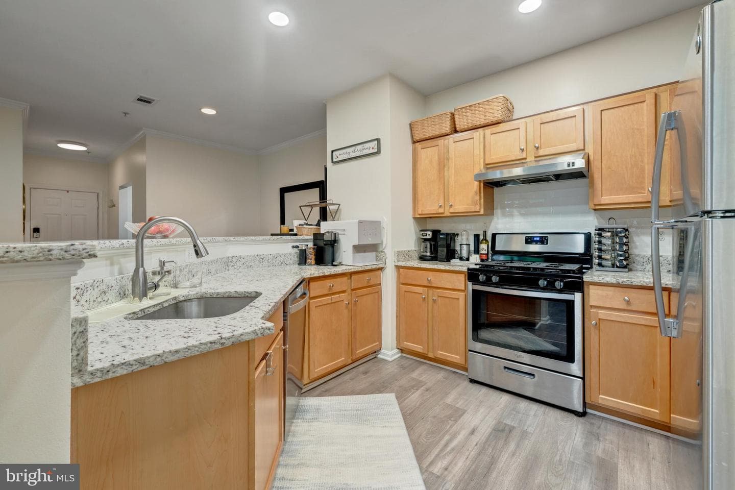 5106 Travis Edward Way #l photo 13