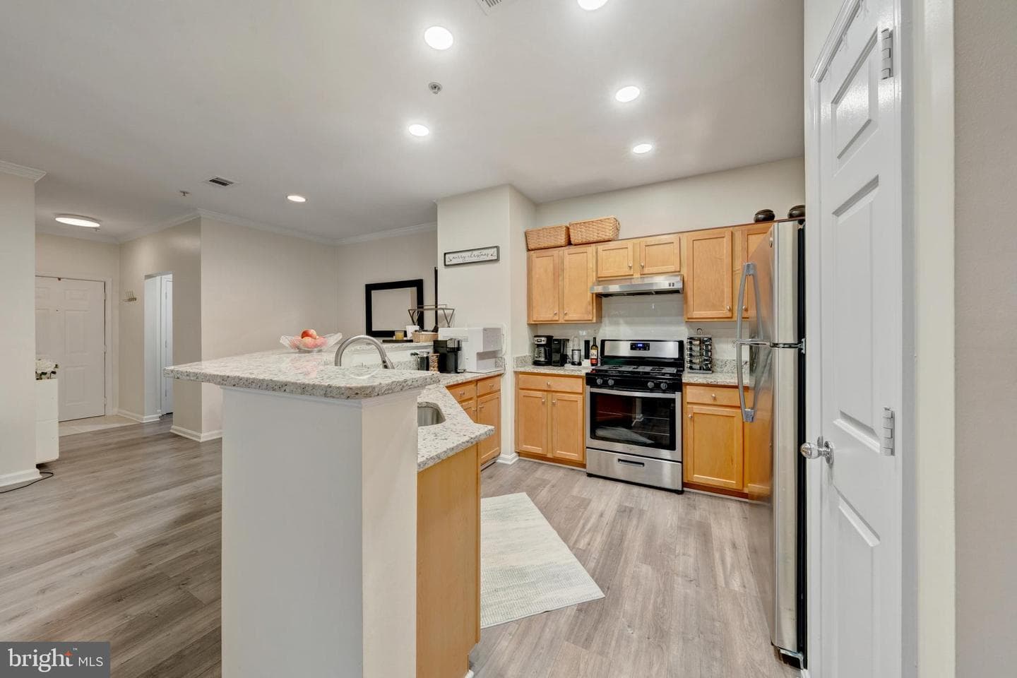 5106 Travis Edward Way #l photo 14
