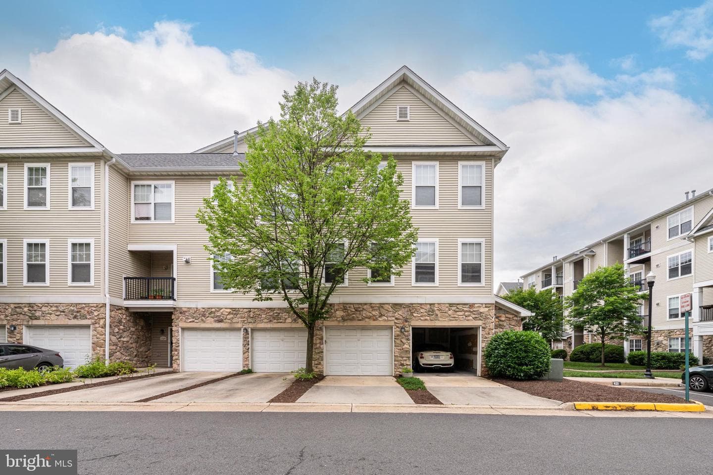 5106 Travis Edward Way #l photo 26