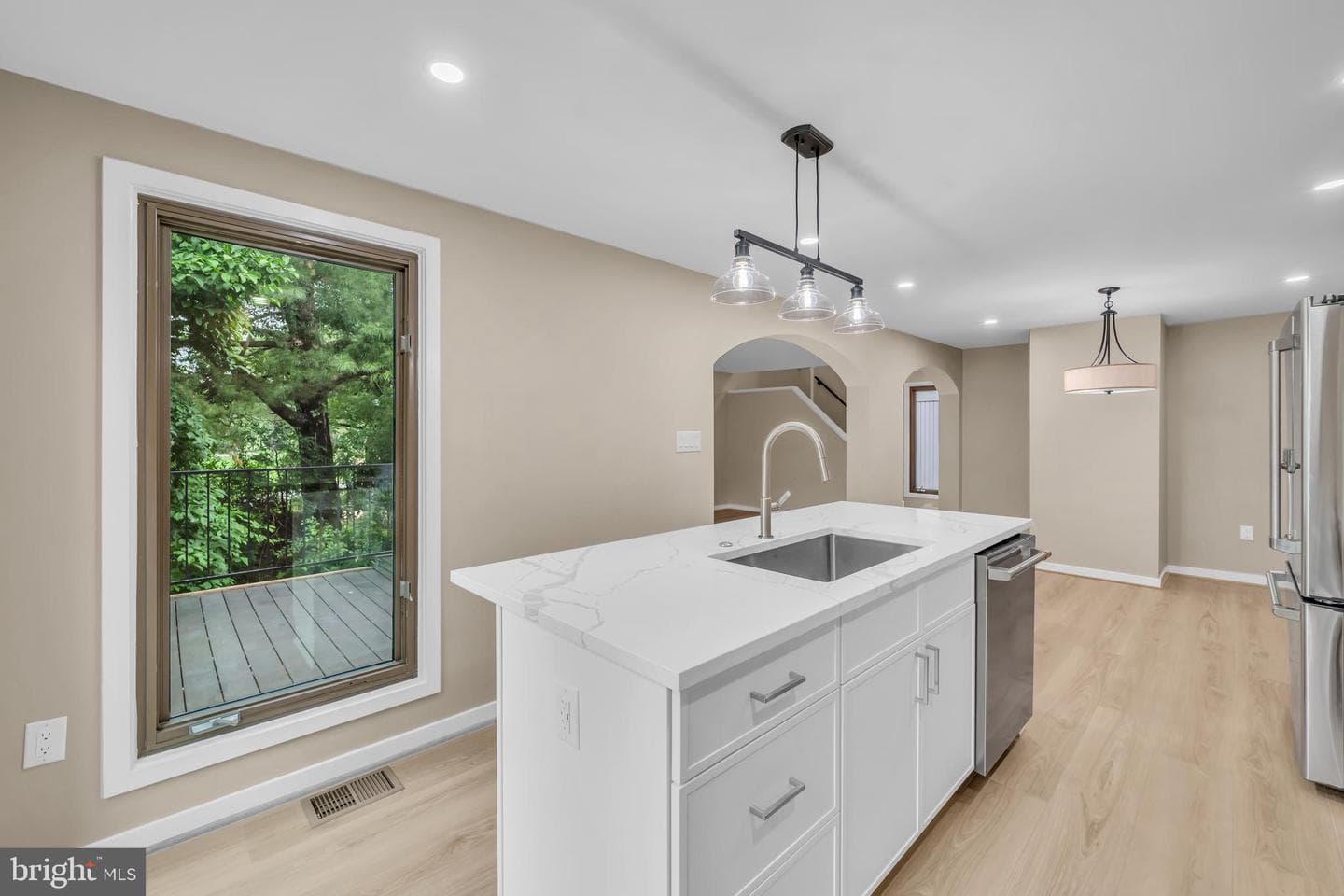 1806 N Shore Court photo 10