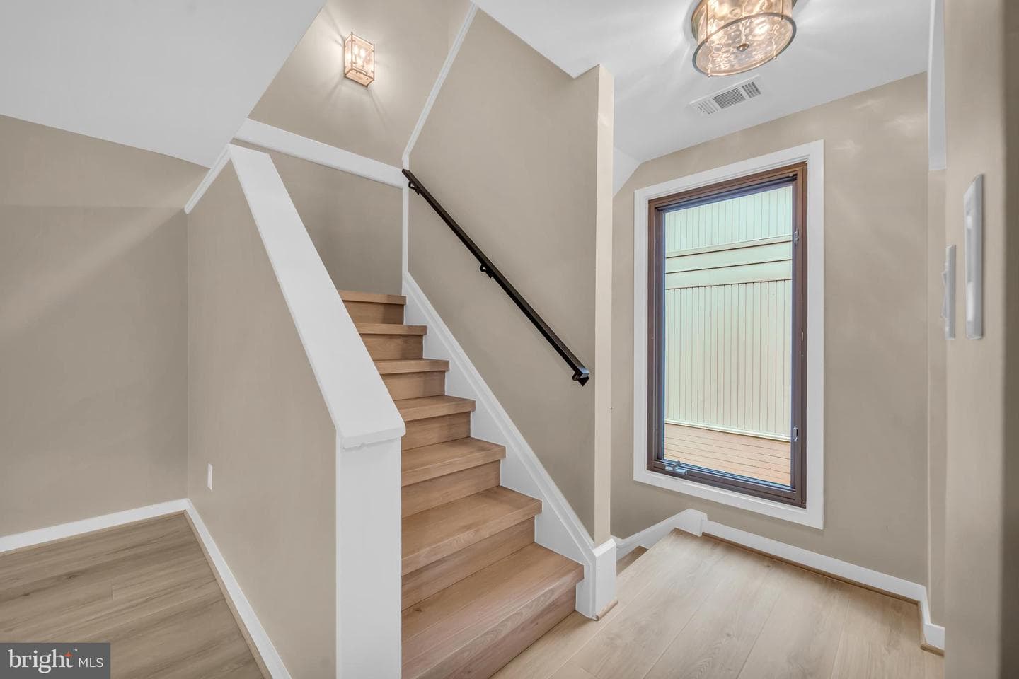 1806 N Shore Court photo 20