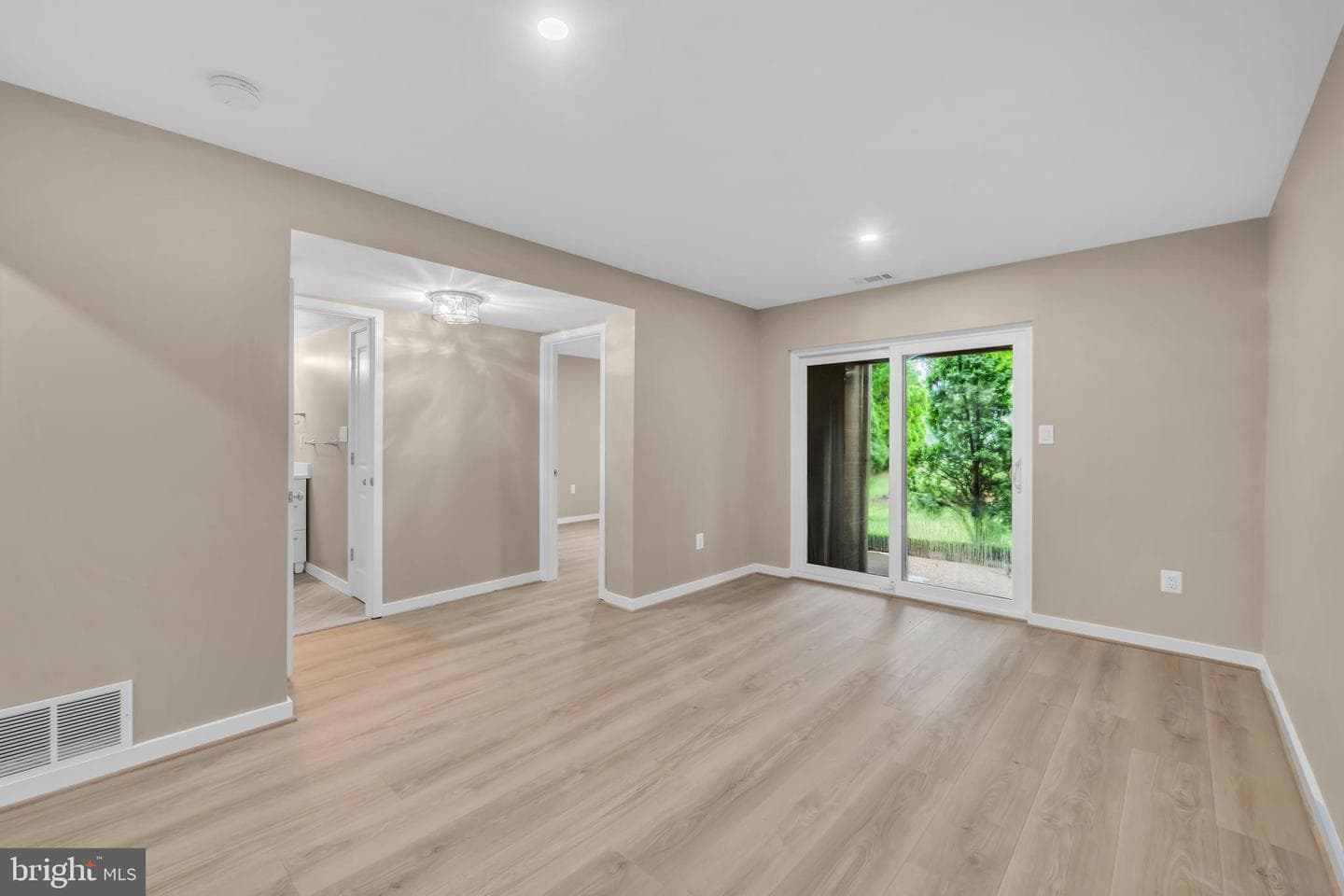 1806 N Shore Court photo 43