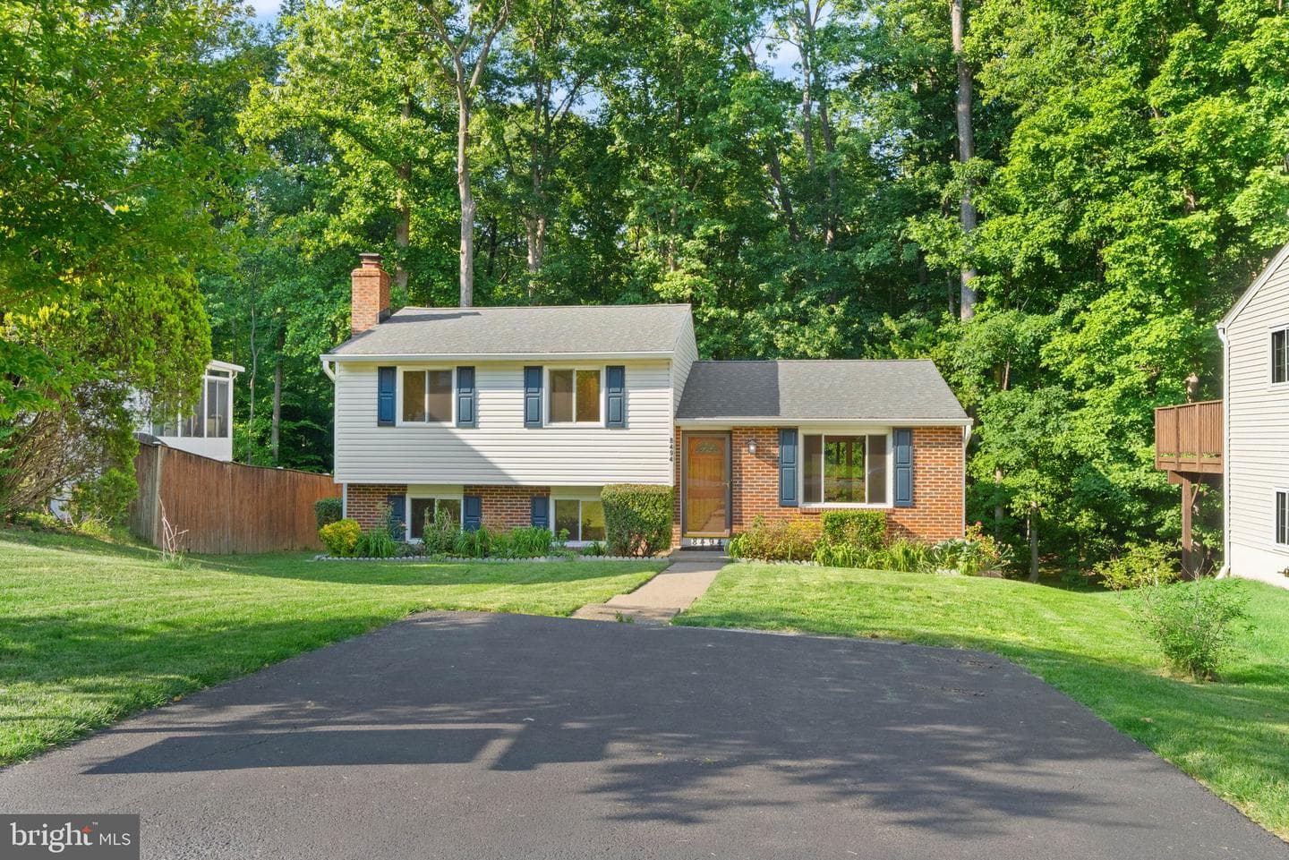 8494 Summer Breeze Lane photo 5